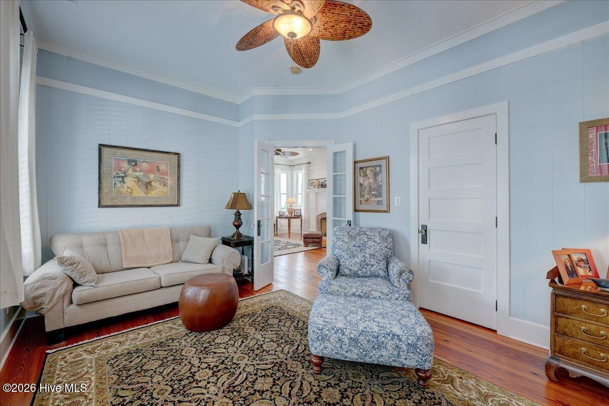 203 Vandemere Street Property Photo 40