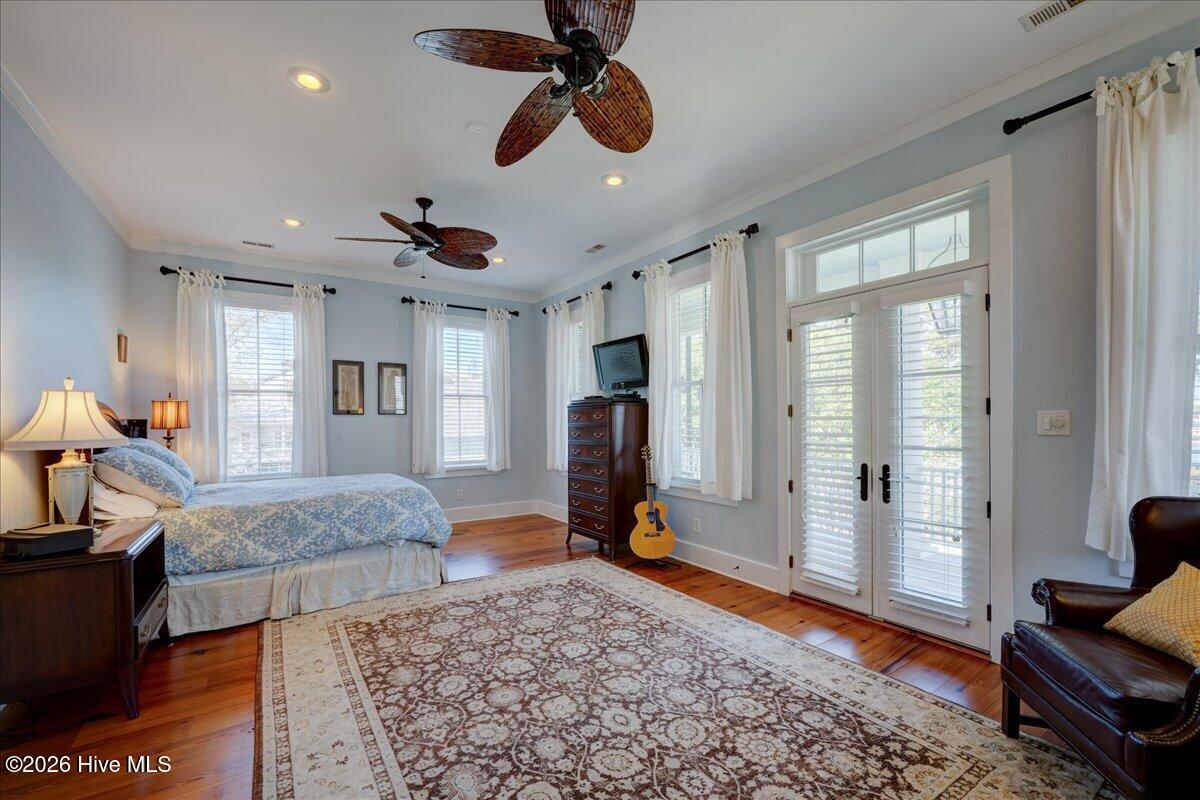203 Vandemere Street Property Photo 47