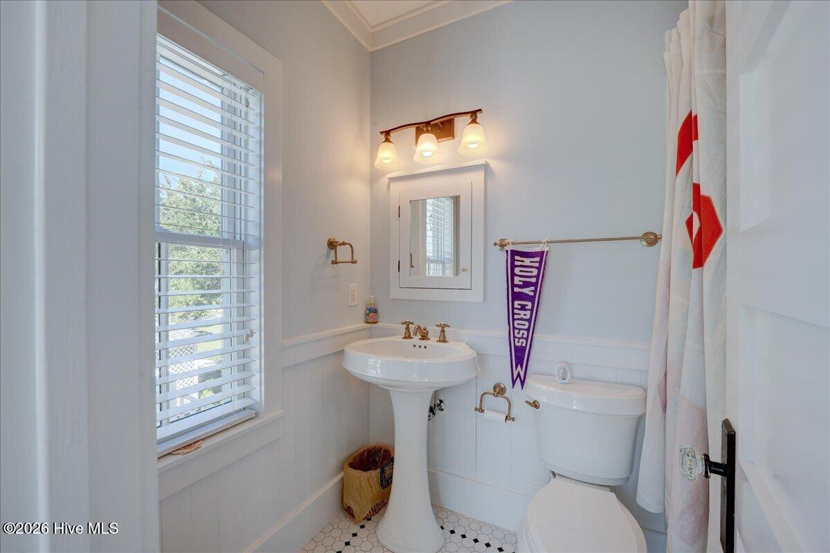 203 Vandemere Street Property Photo 63