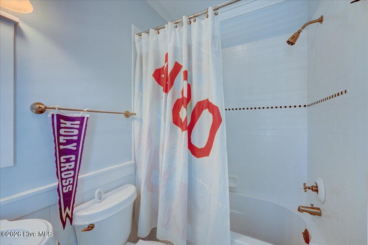 203 Vandemere Street Property Photo 64