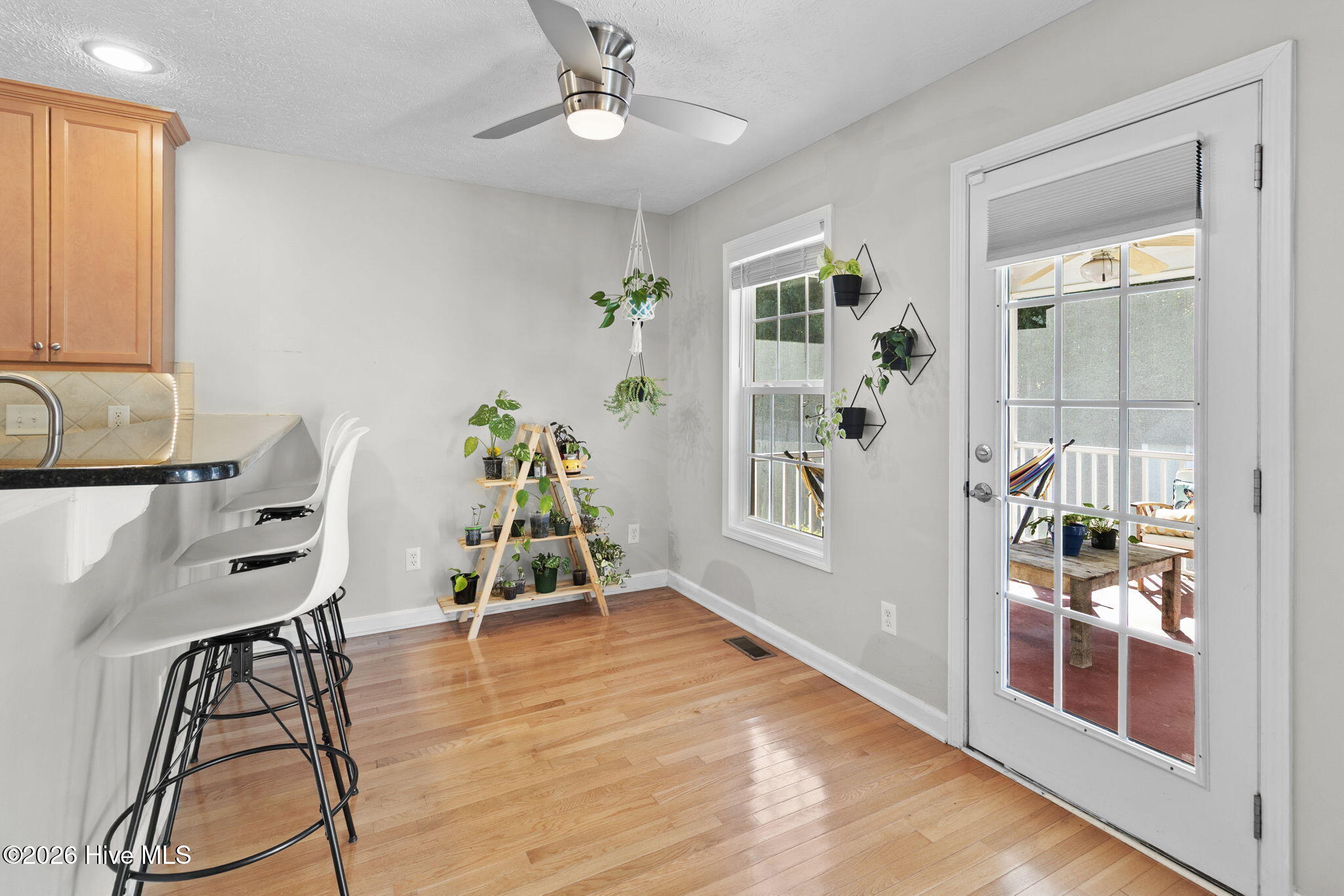 417 Thorncliff Drive Property Photo 10