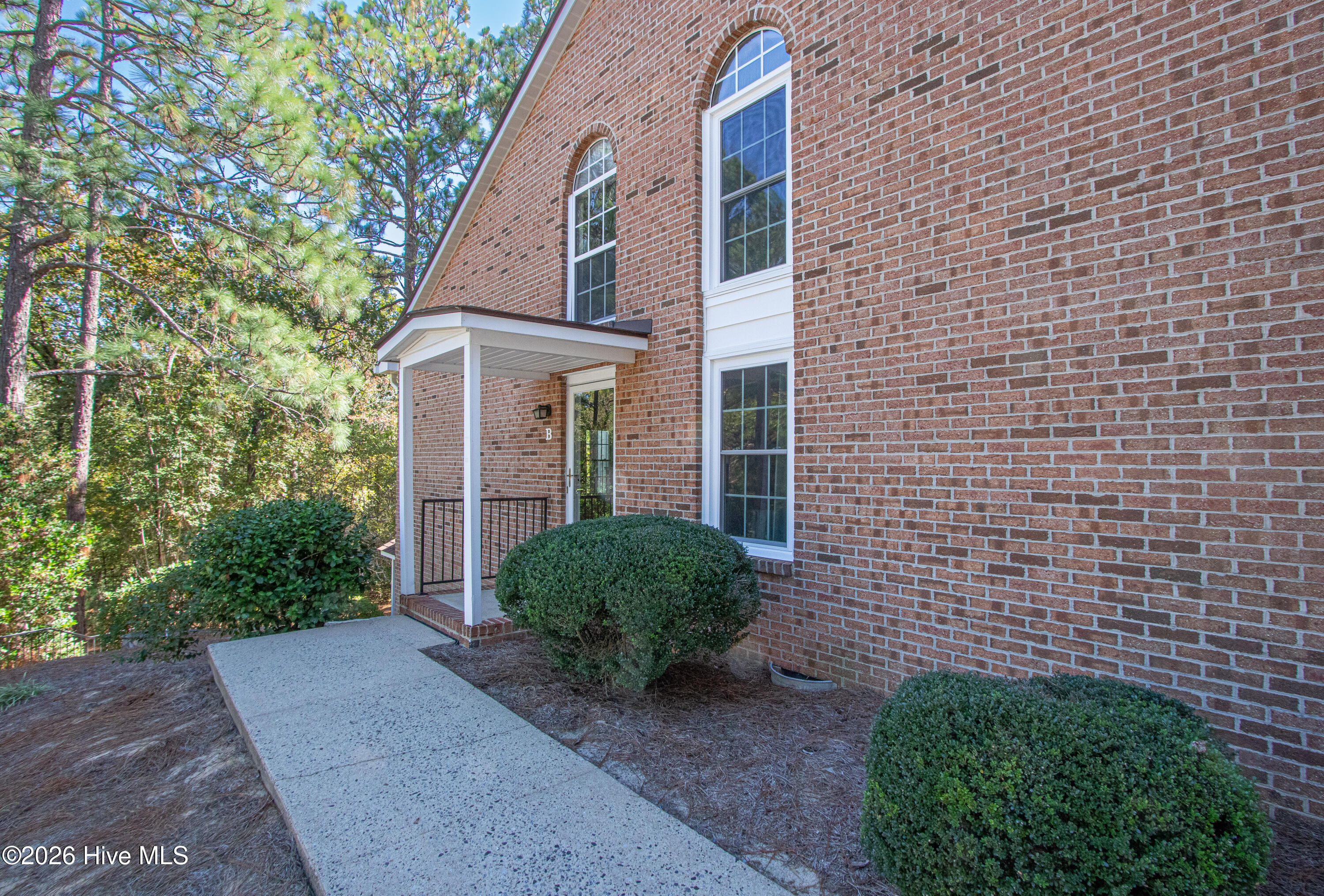 12 Pinehurst Manor Drive B Property Photo 1