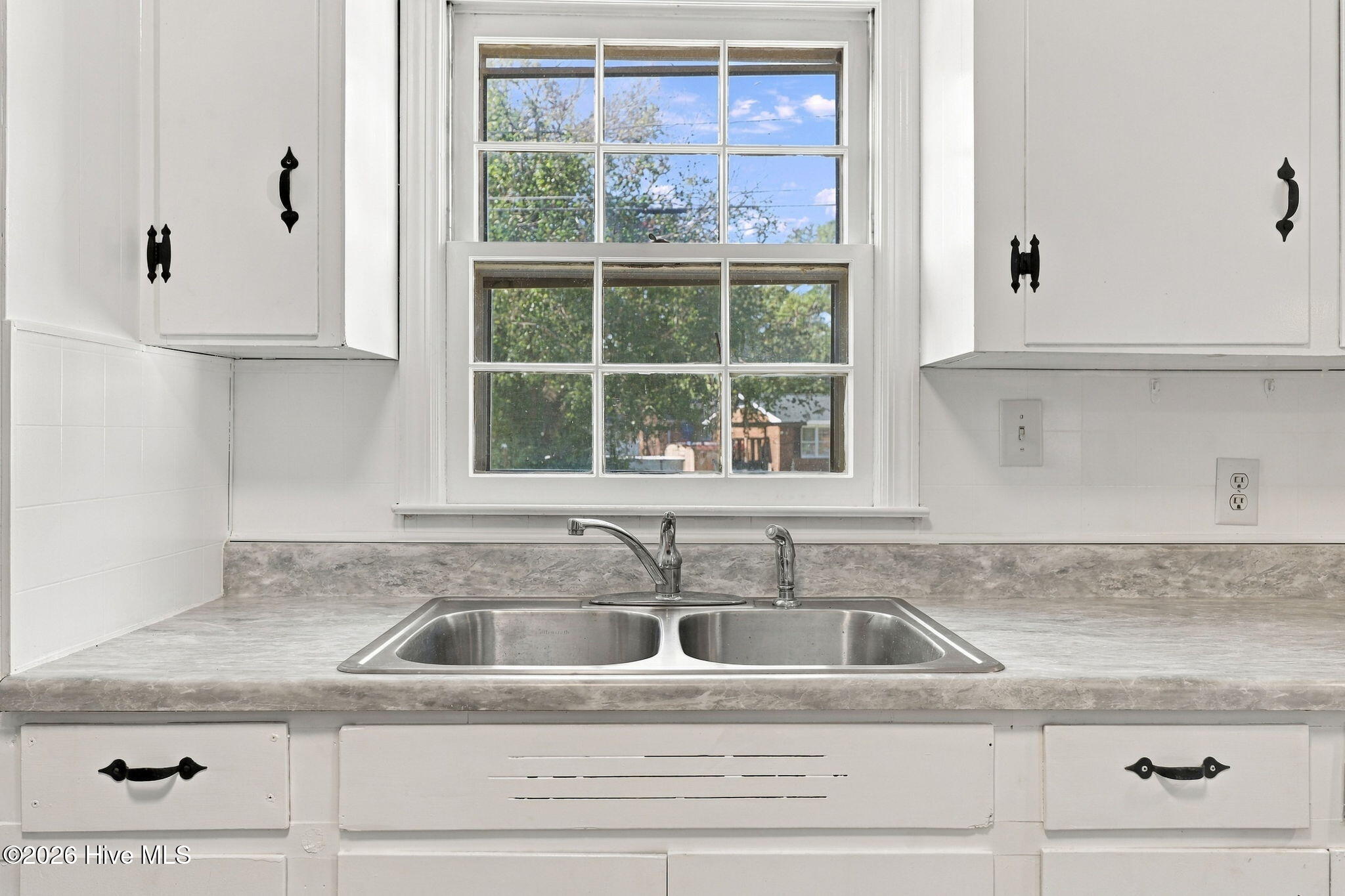 4056 Allen Street Property Photo 12