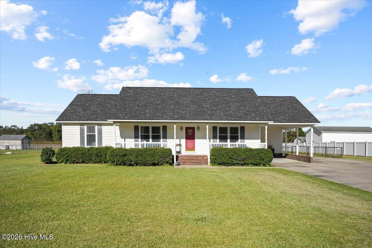 2556 Southwood Road Property Photo 1