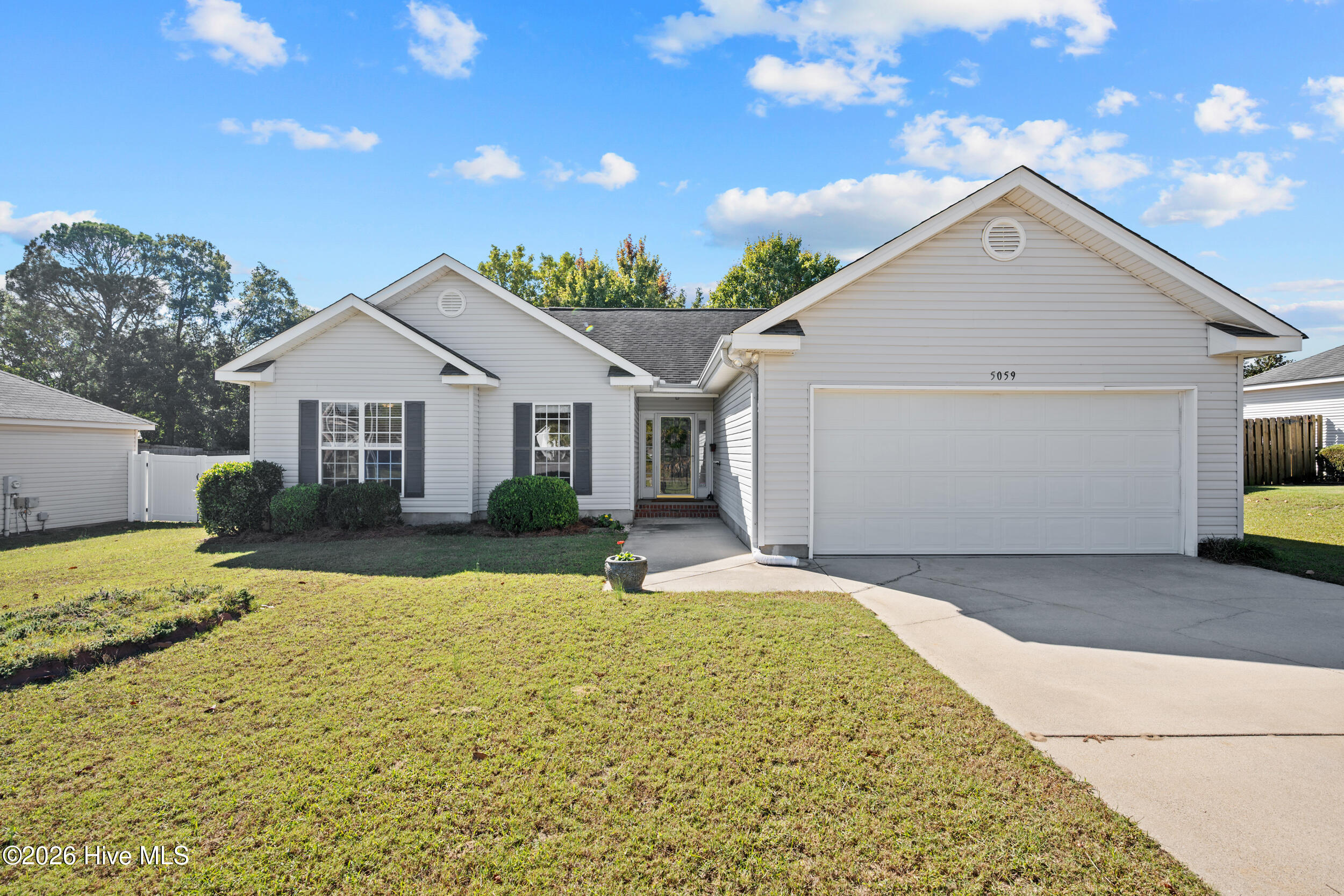 5059 Pleasant Pointe Drive Property Photo 1