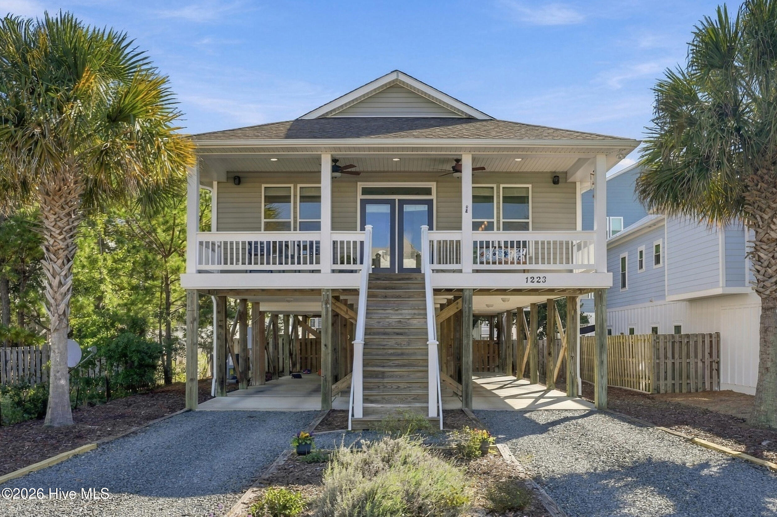 1223 Pinfish Lane Property Photo 1