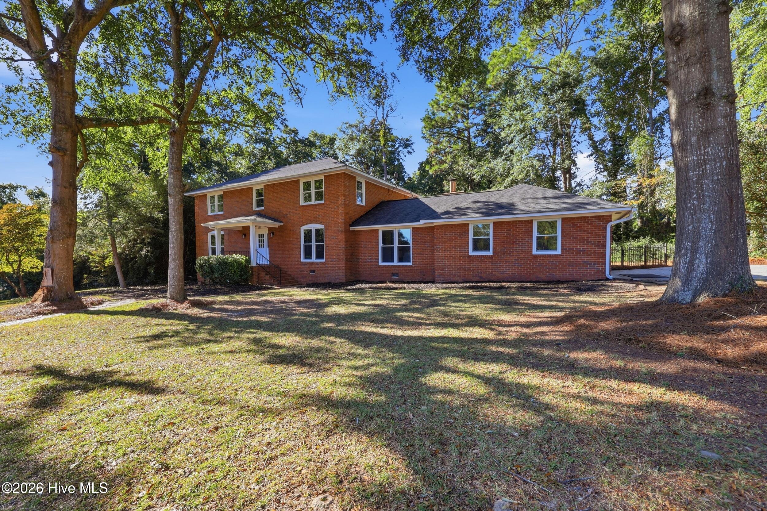 120 Kalmia Circle Property Photo 1