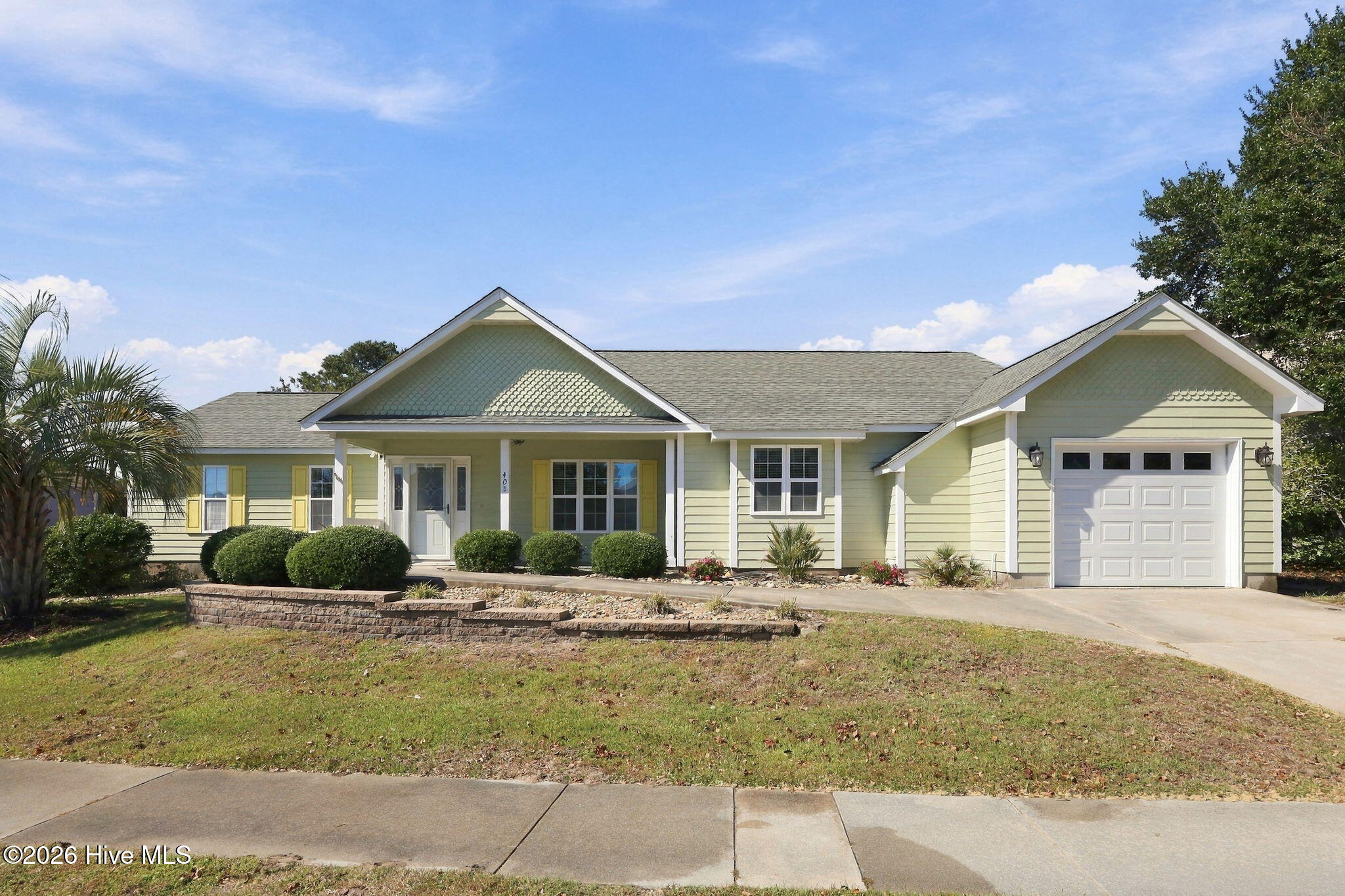 405 Emerald Circle Property Photo 2