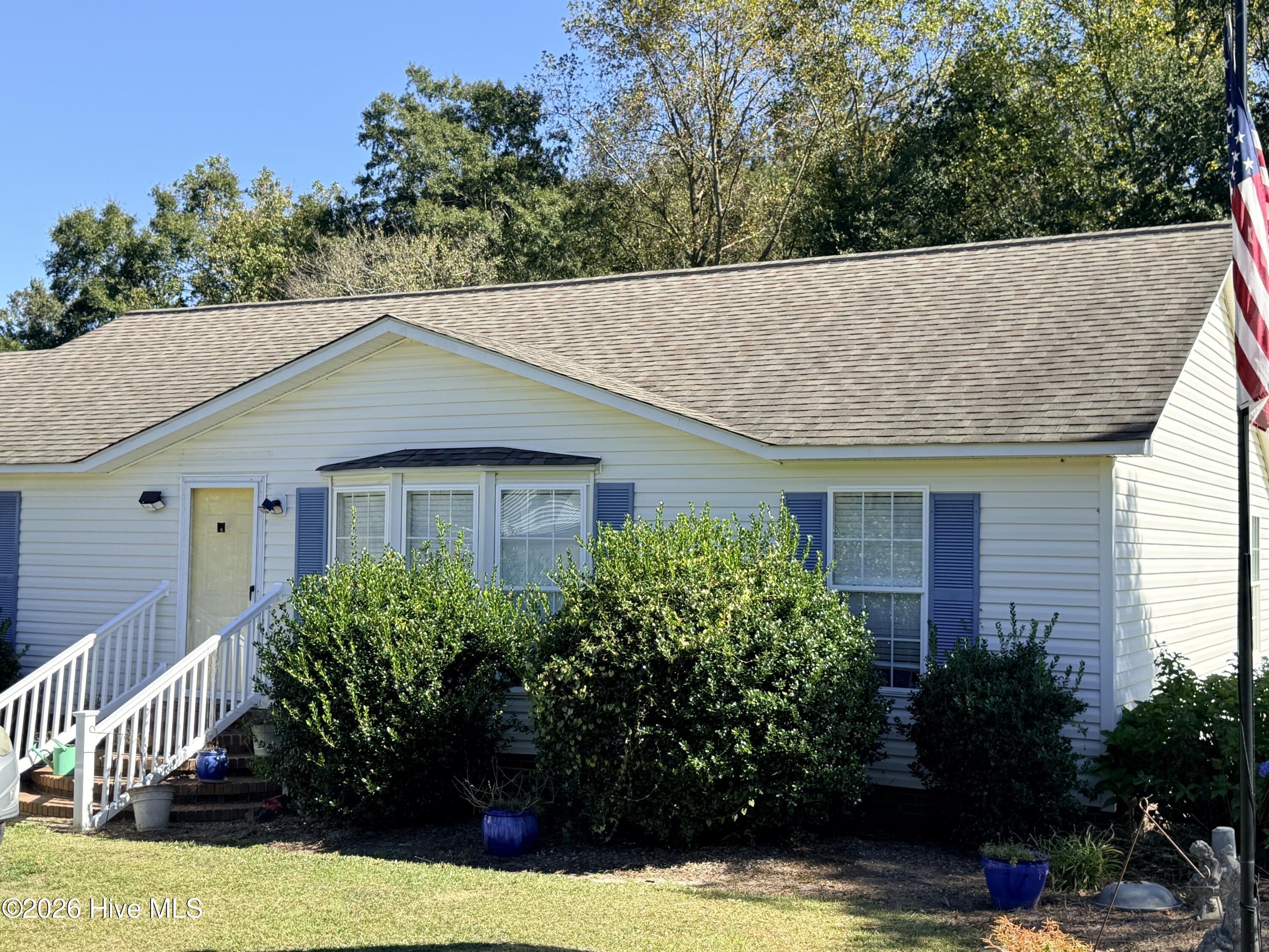 106 Oak Hill Court Property Photo 1