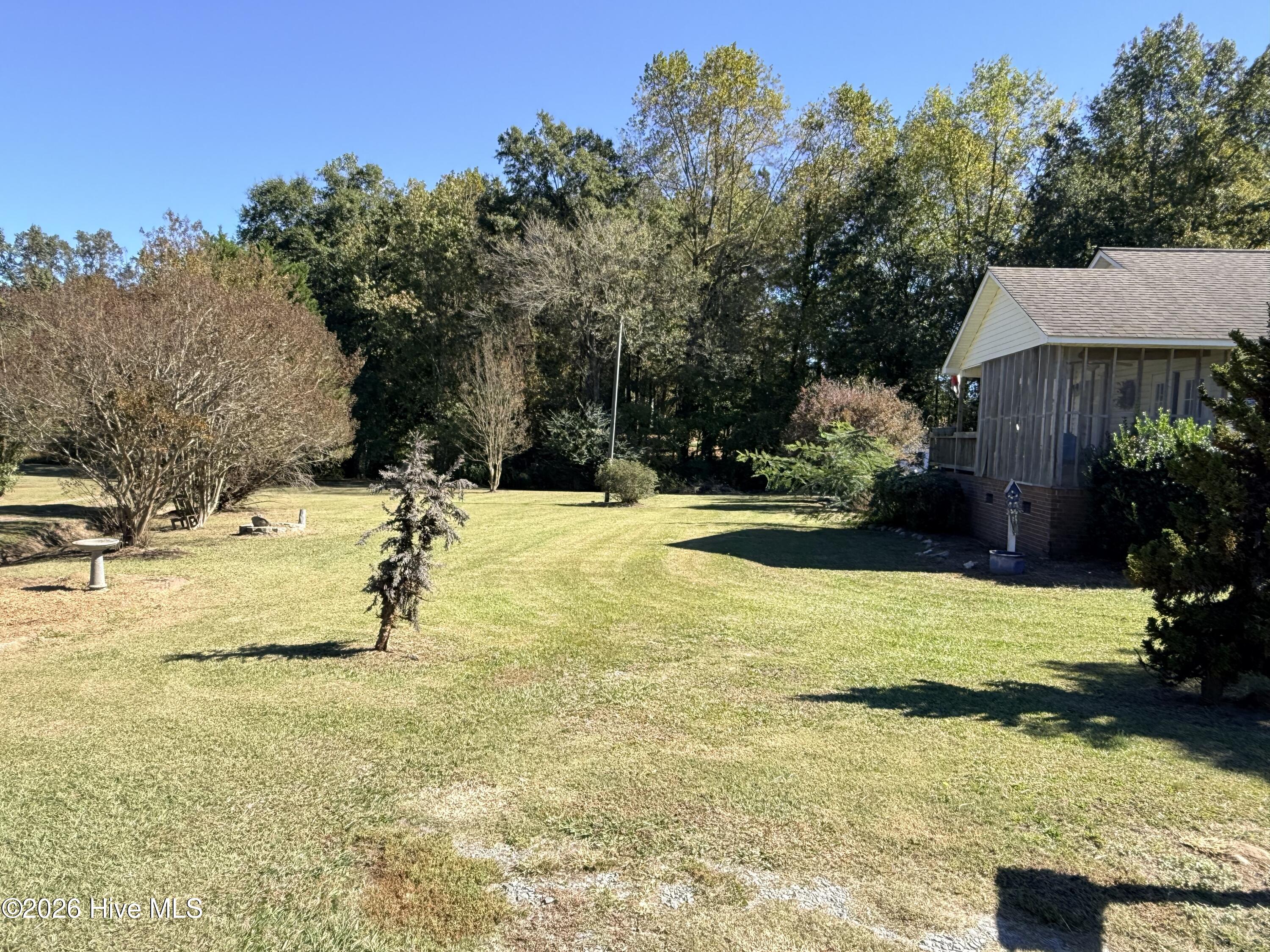 106 Oak Hill Court Property Photo 3