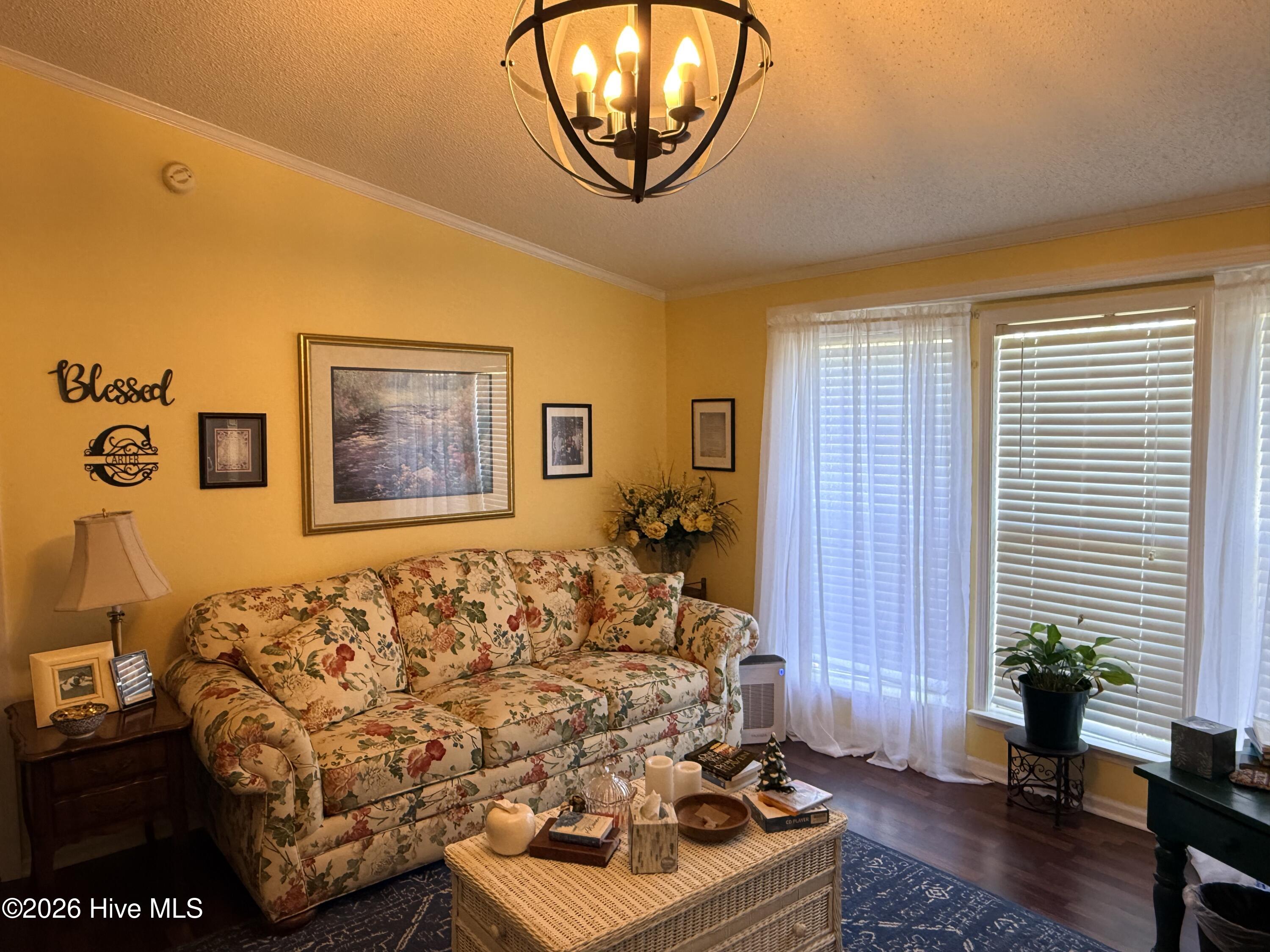 106 Oak Hill Court Property Photo 9