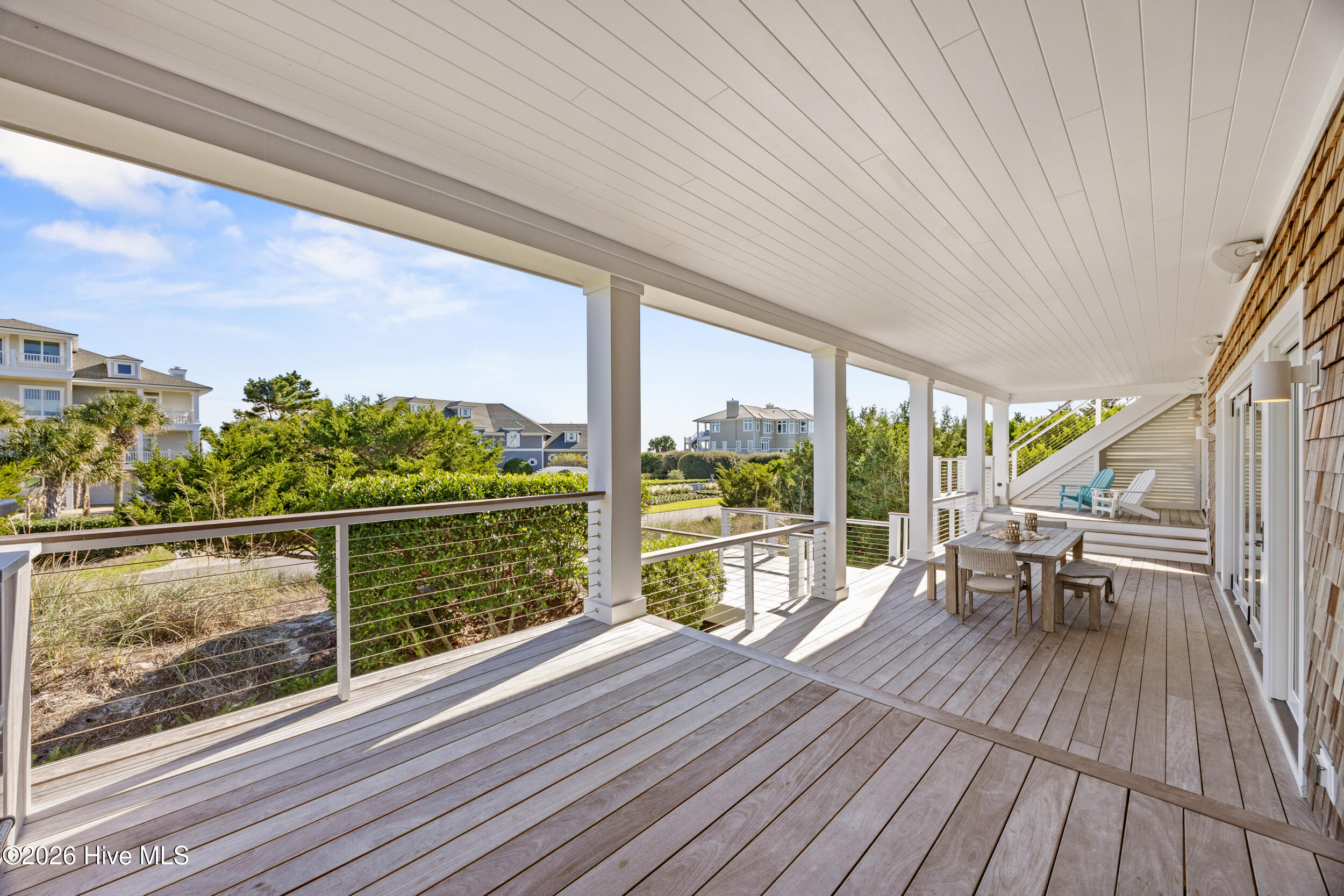 416 Beach Road N Property Photo 41