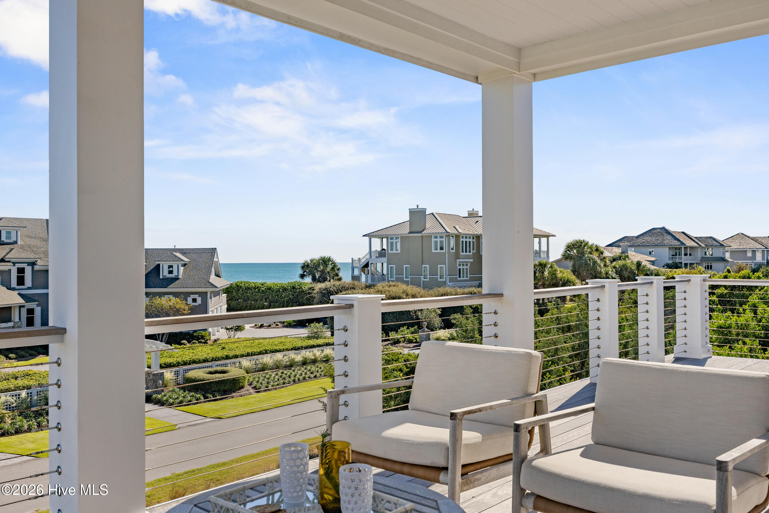 416 Beach Road N Property Photo 64