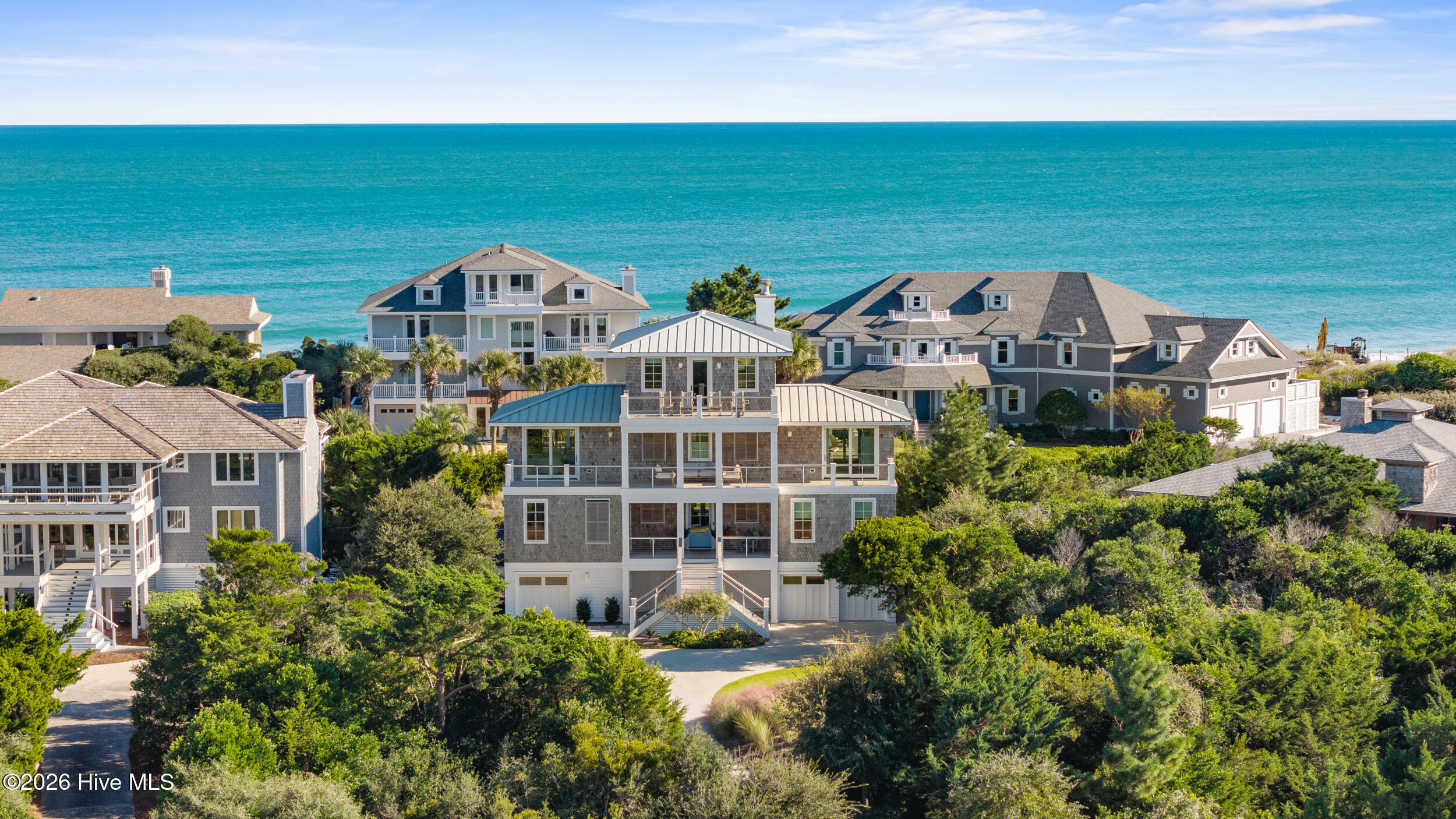 416 Beach Road N Property Photo 114