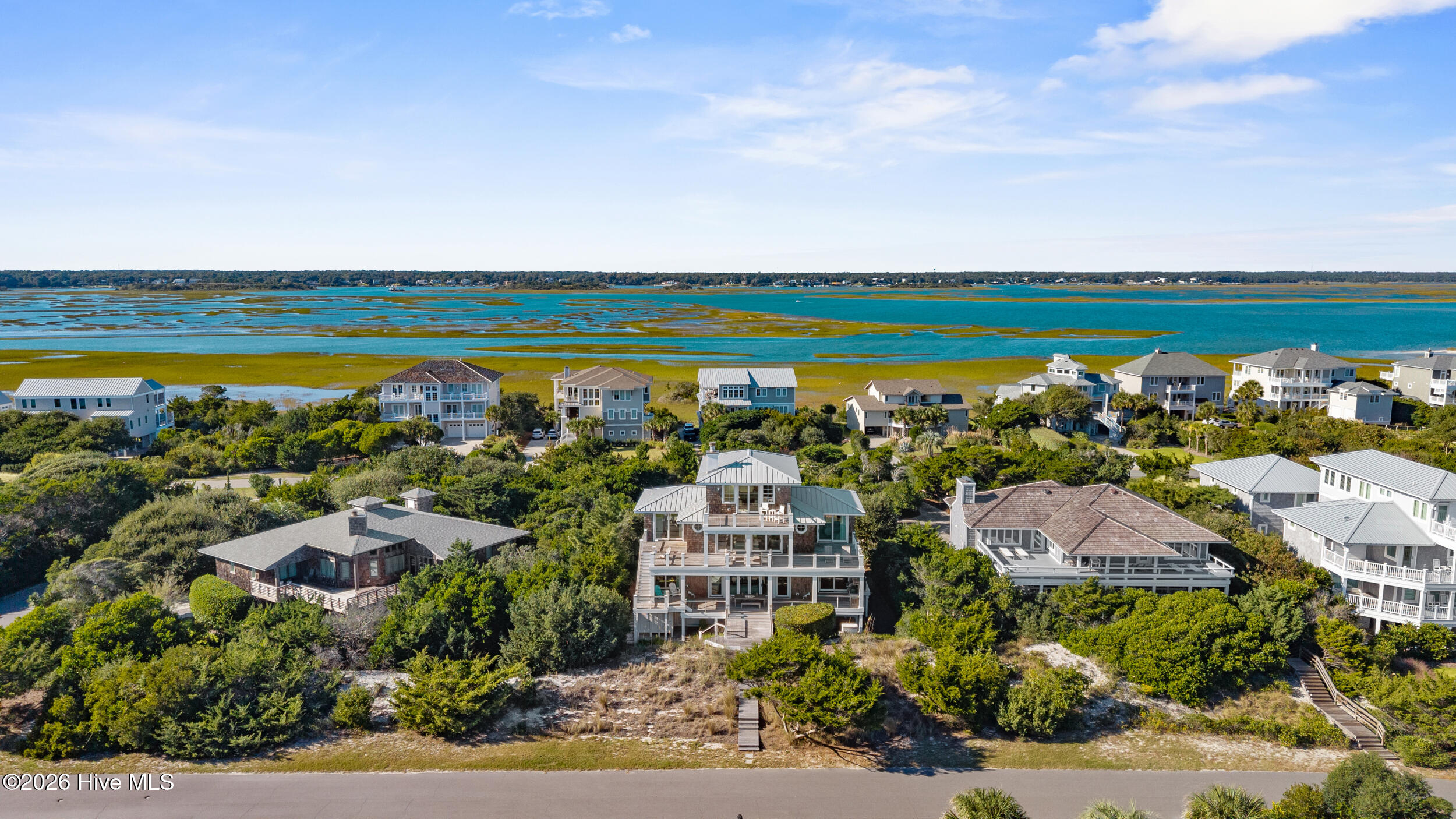 416 Beach Road N Property Photo 118