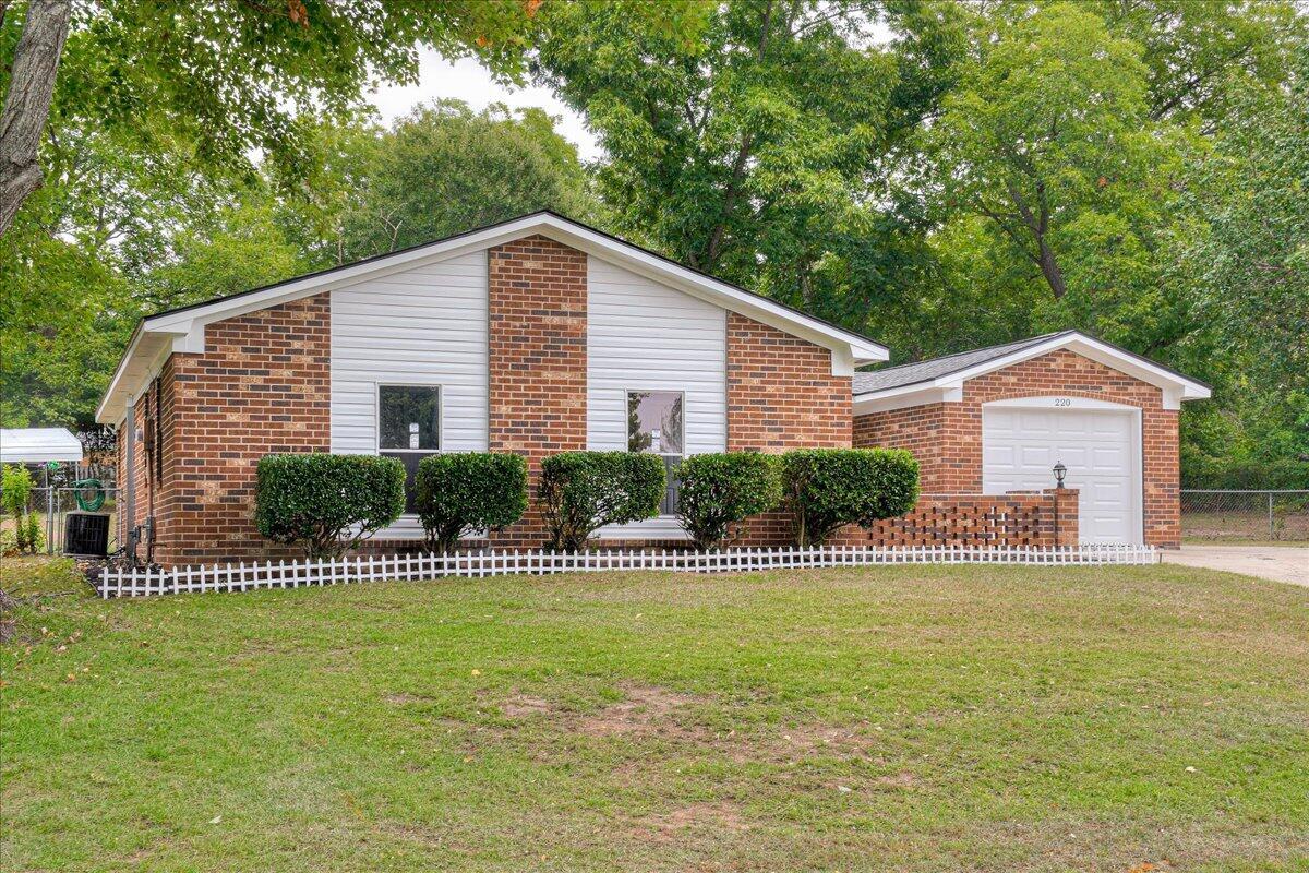 220 Highview Way Property Photo 2