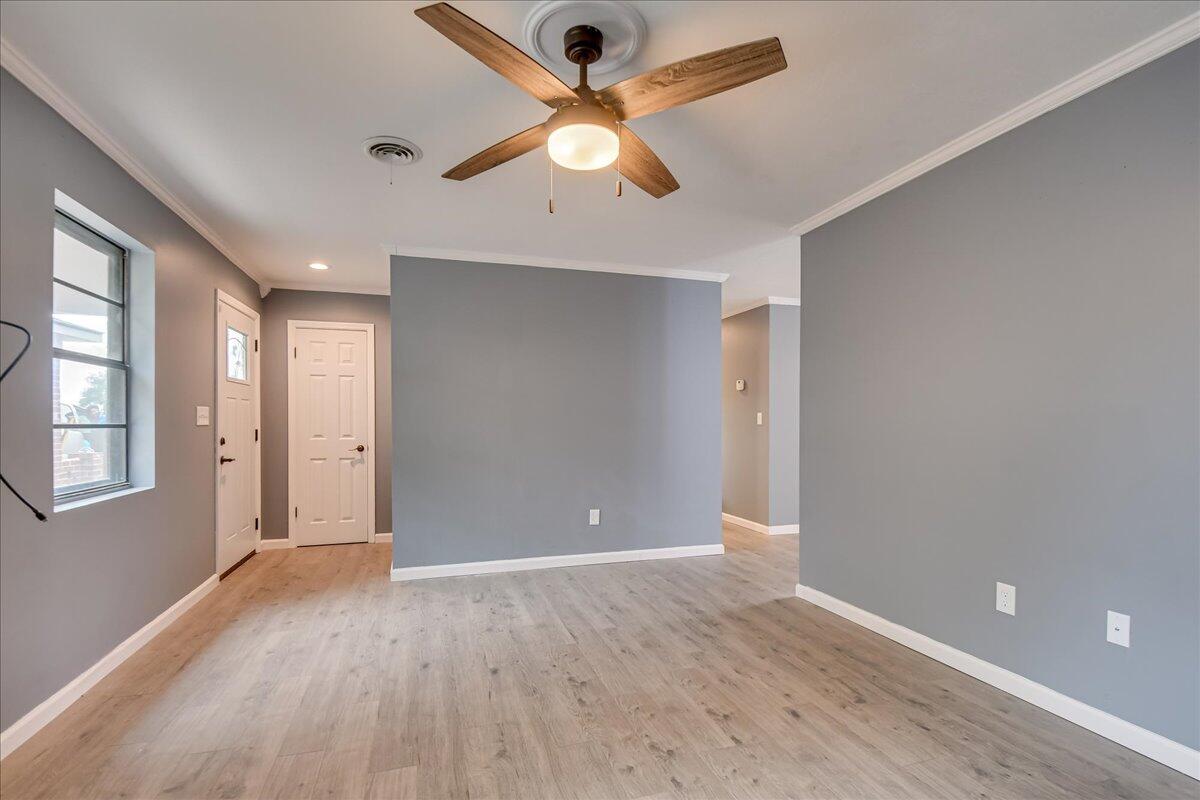 220 Highview Way Property Photo 8