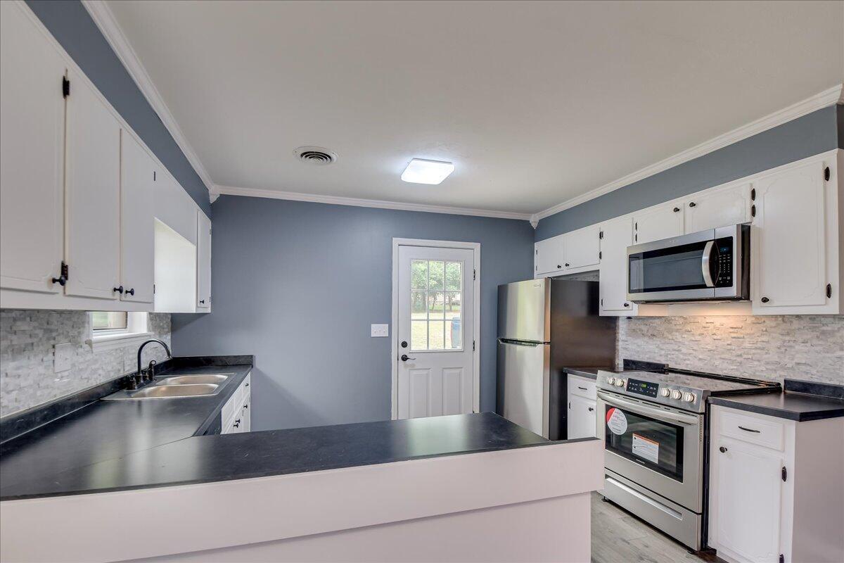 220 Highview Way Property Photo 11