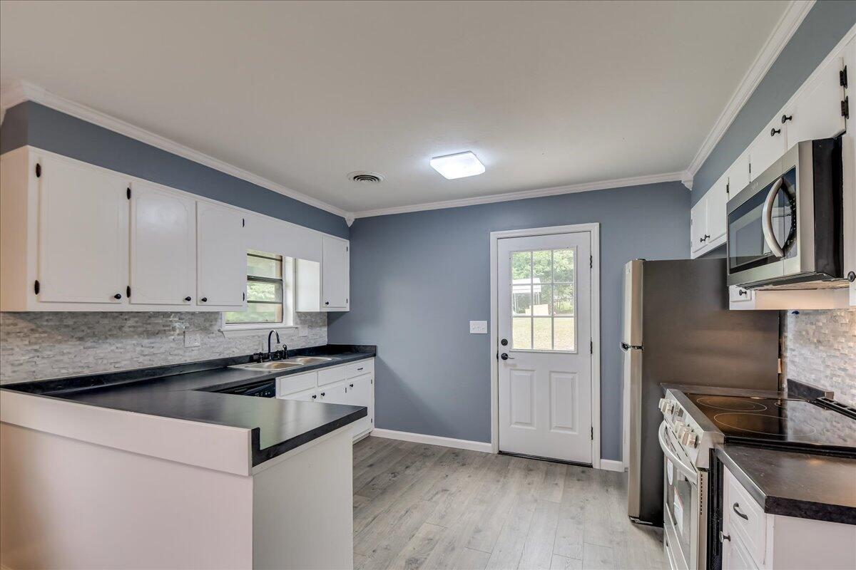 220 Highview Way Property Photo 12