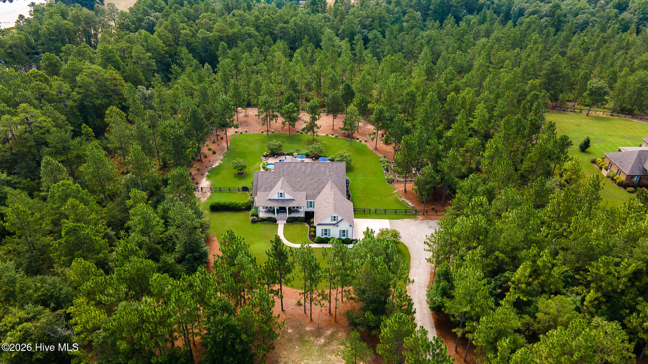 5041 Barrington Farms Drive Property Photo 2