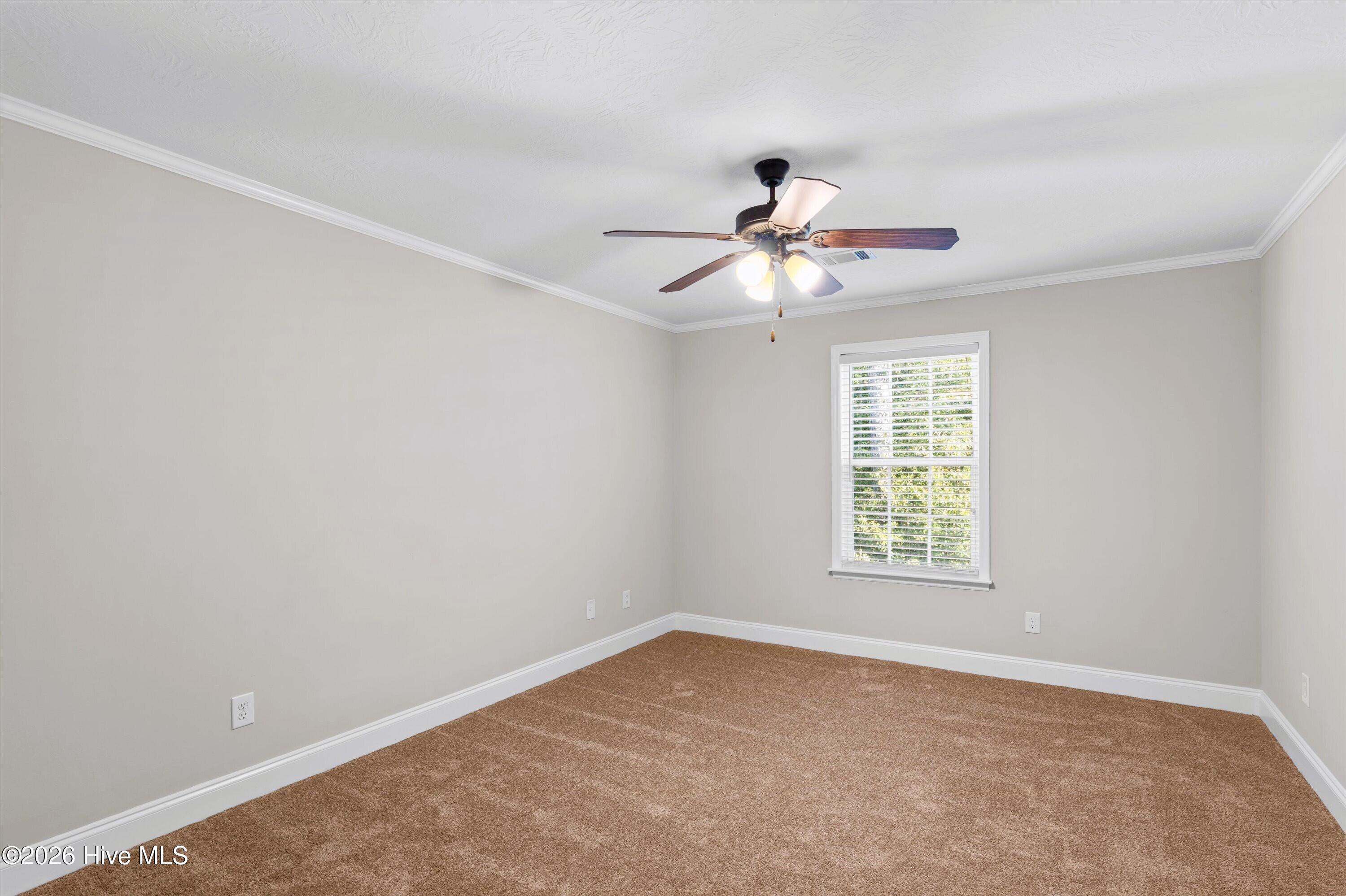143 Village Run Property Photo 13