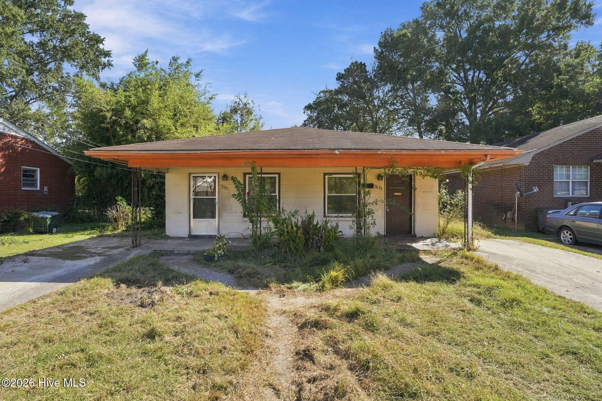 635 Carolina Avenue Property Photo 1