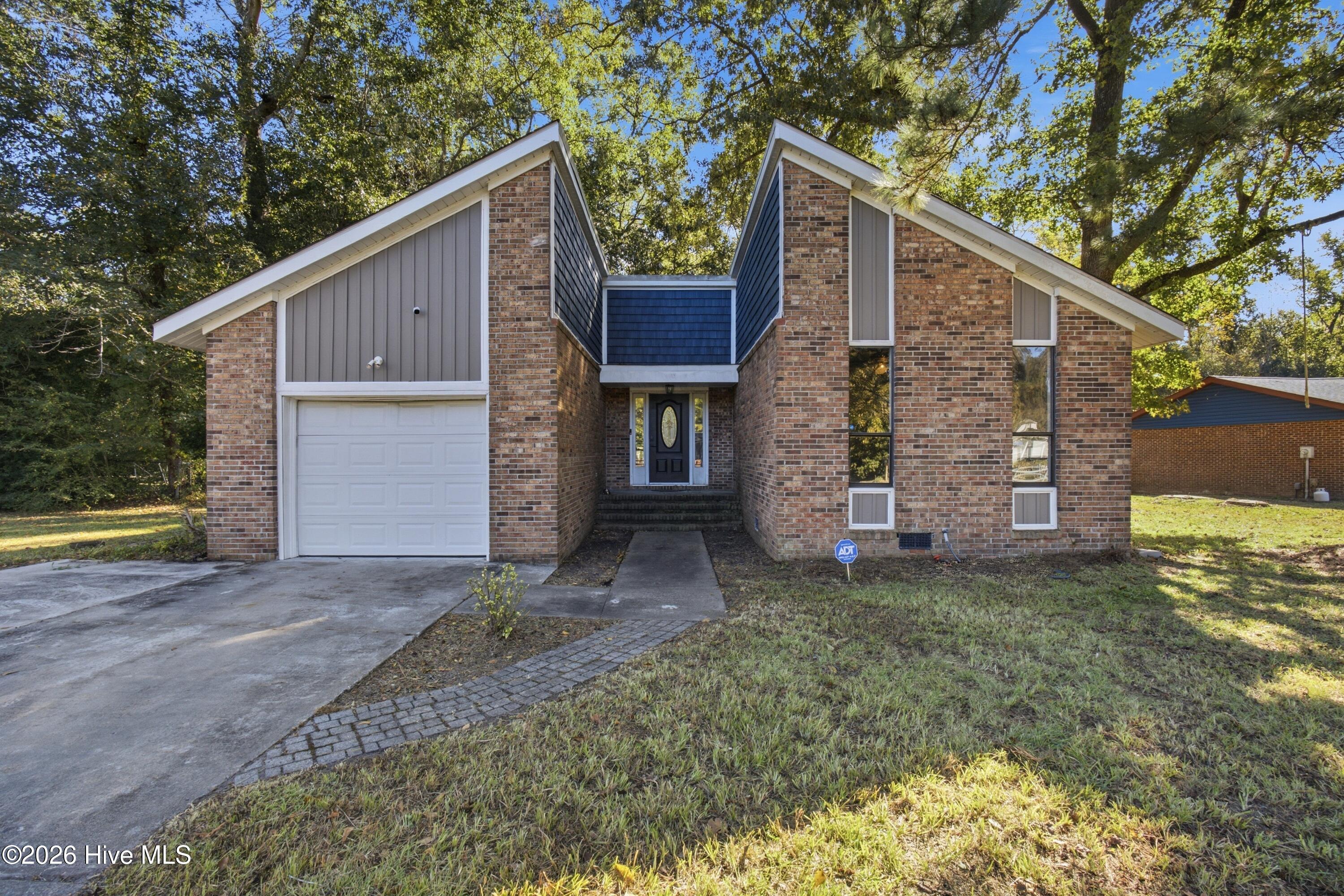 113 Stillbrook Court