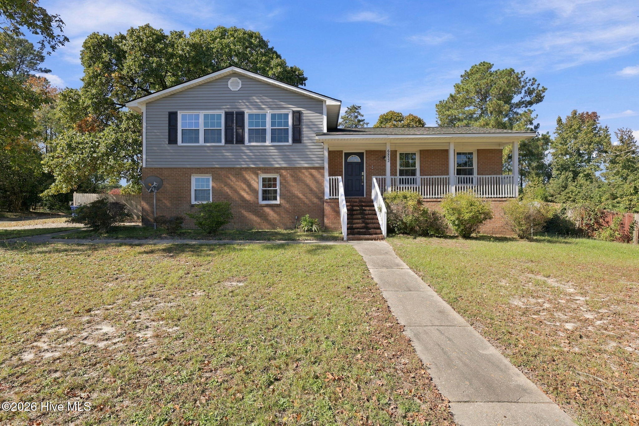 6852 Fern Creek Place Property Photo 1