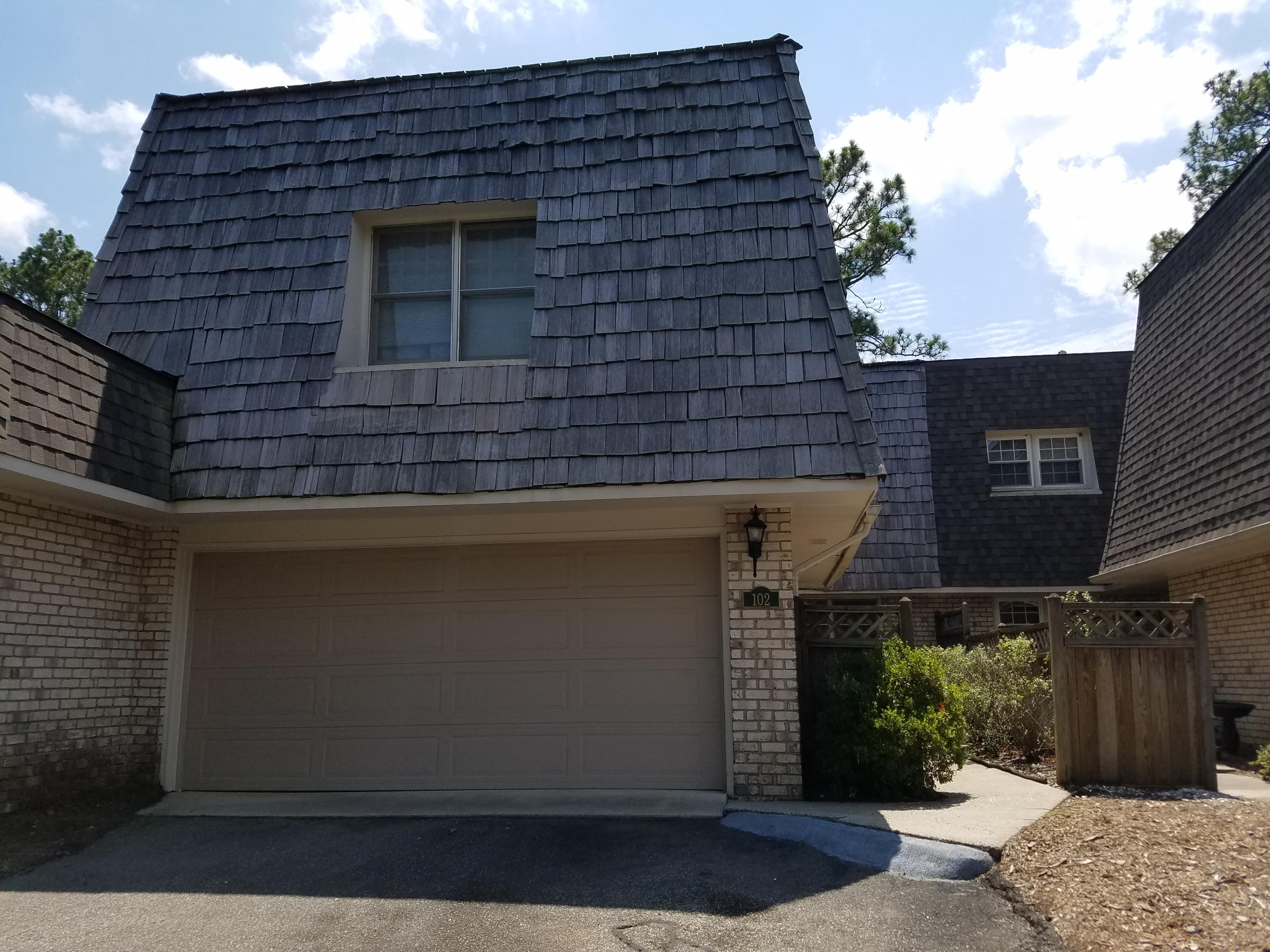 102 Wimbledon Drive Property Photo 1
