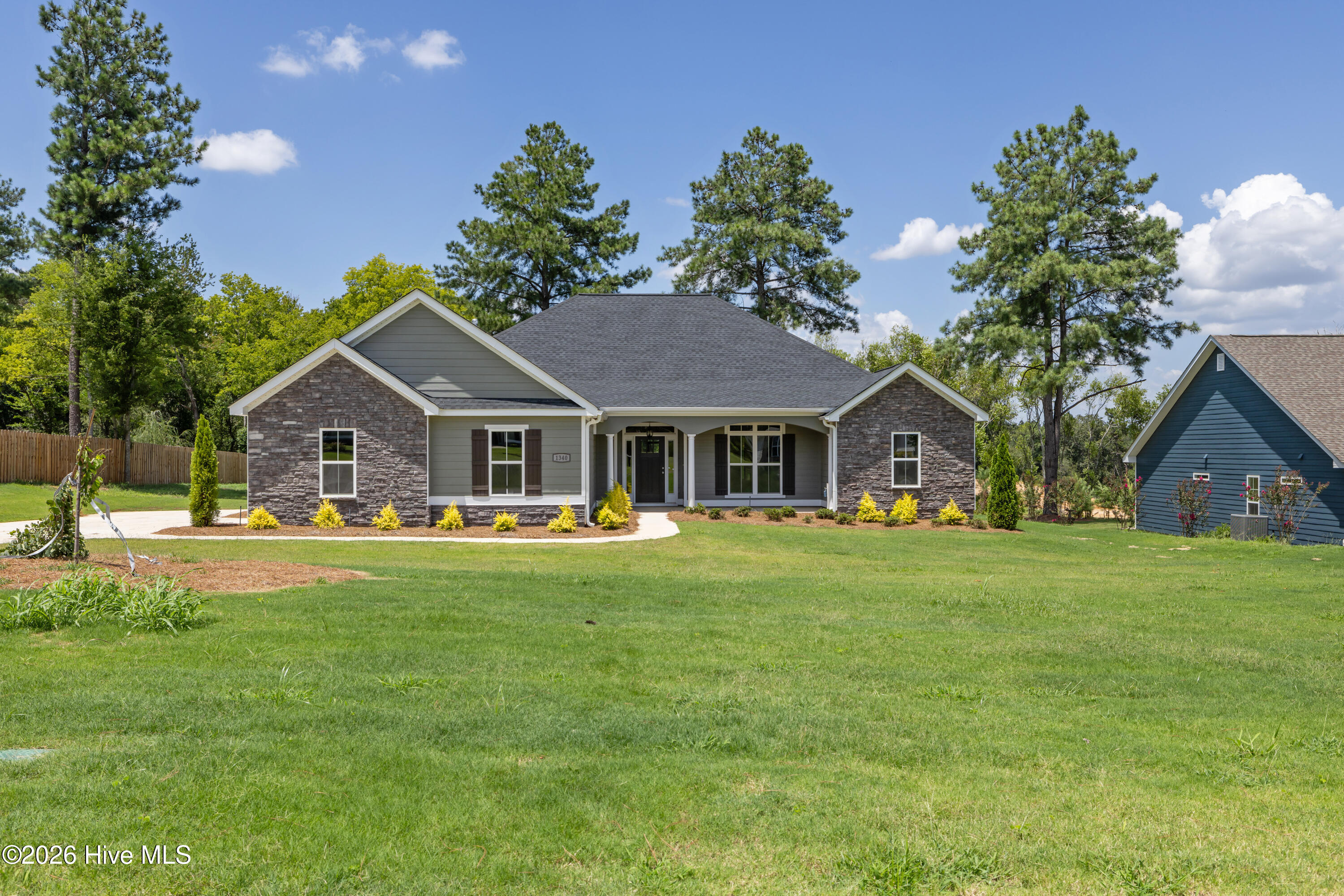 1340 Bellingham Drive Property Photo 1