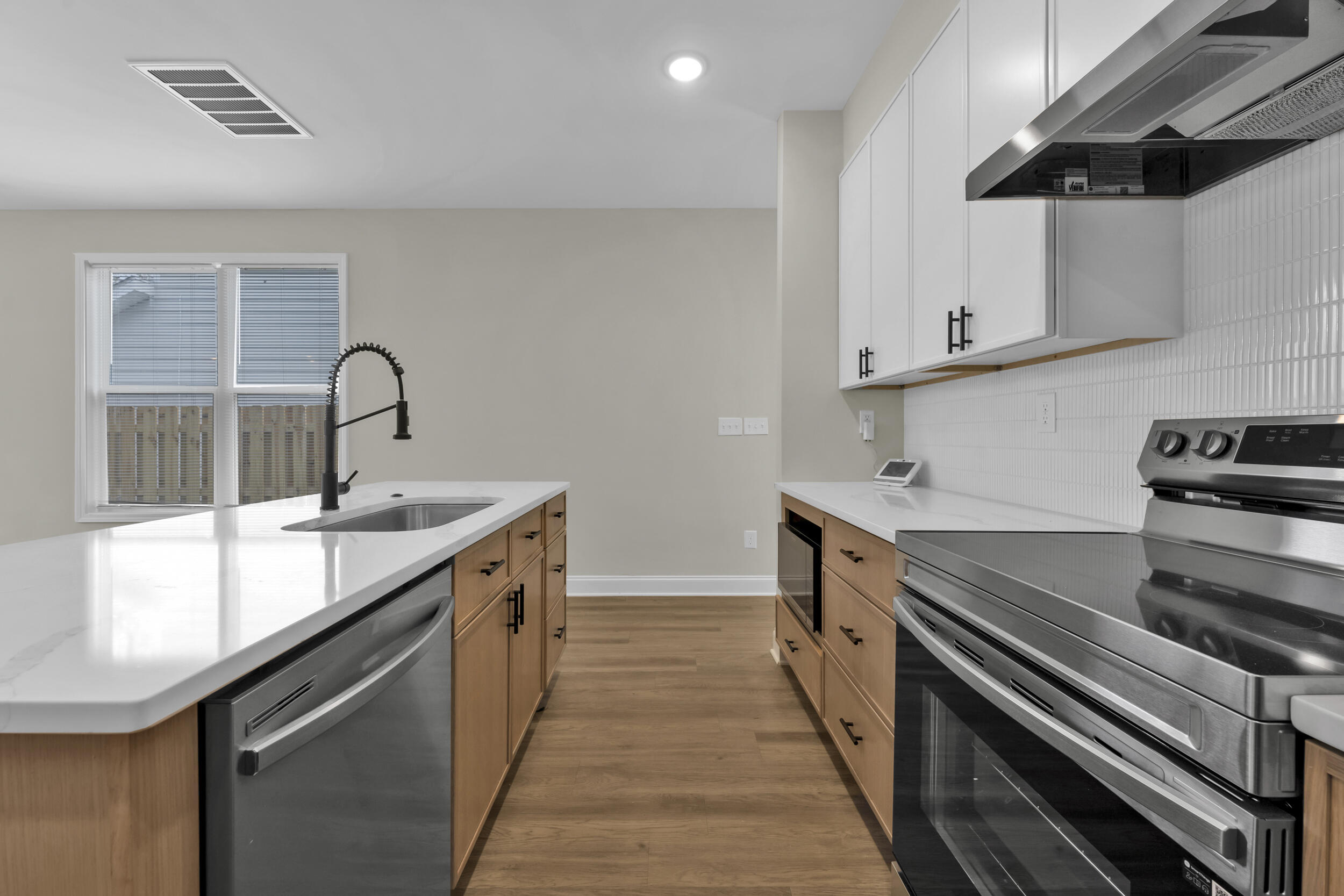 1411 Maple Street Property Photo 9