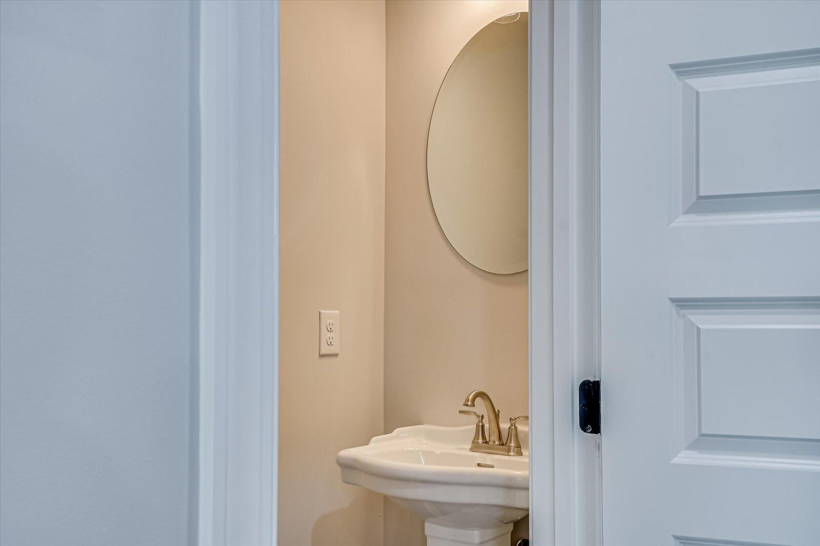 6236 Canterbury Farms Parkway Property Photo 19