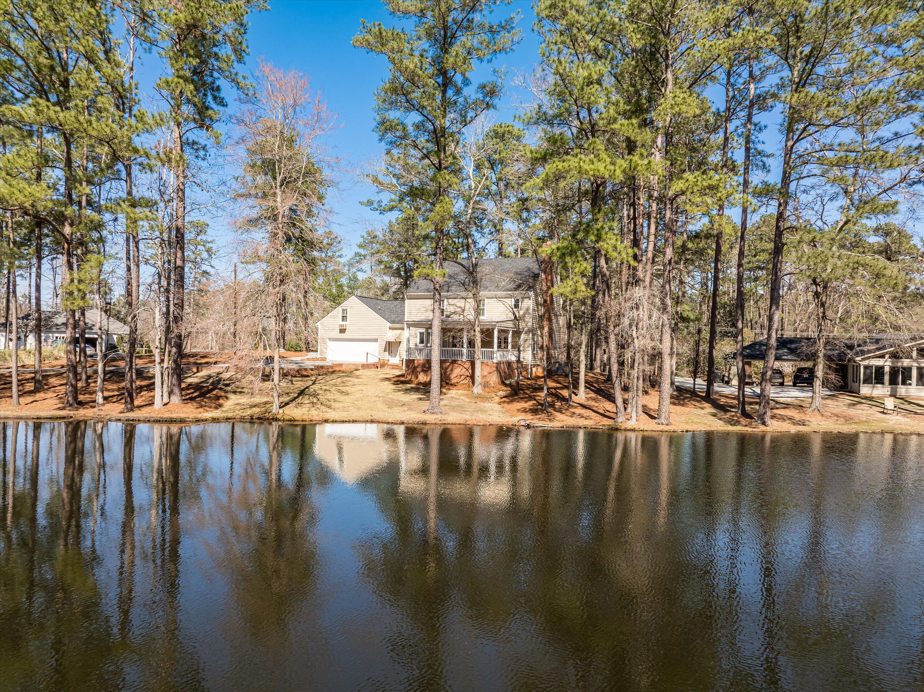 856 Point Comfort Road Property Photo 2