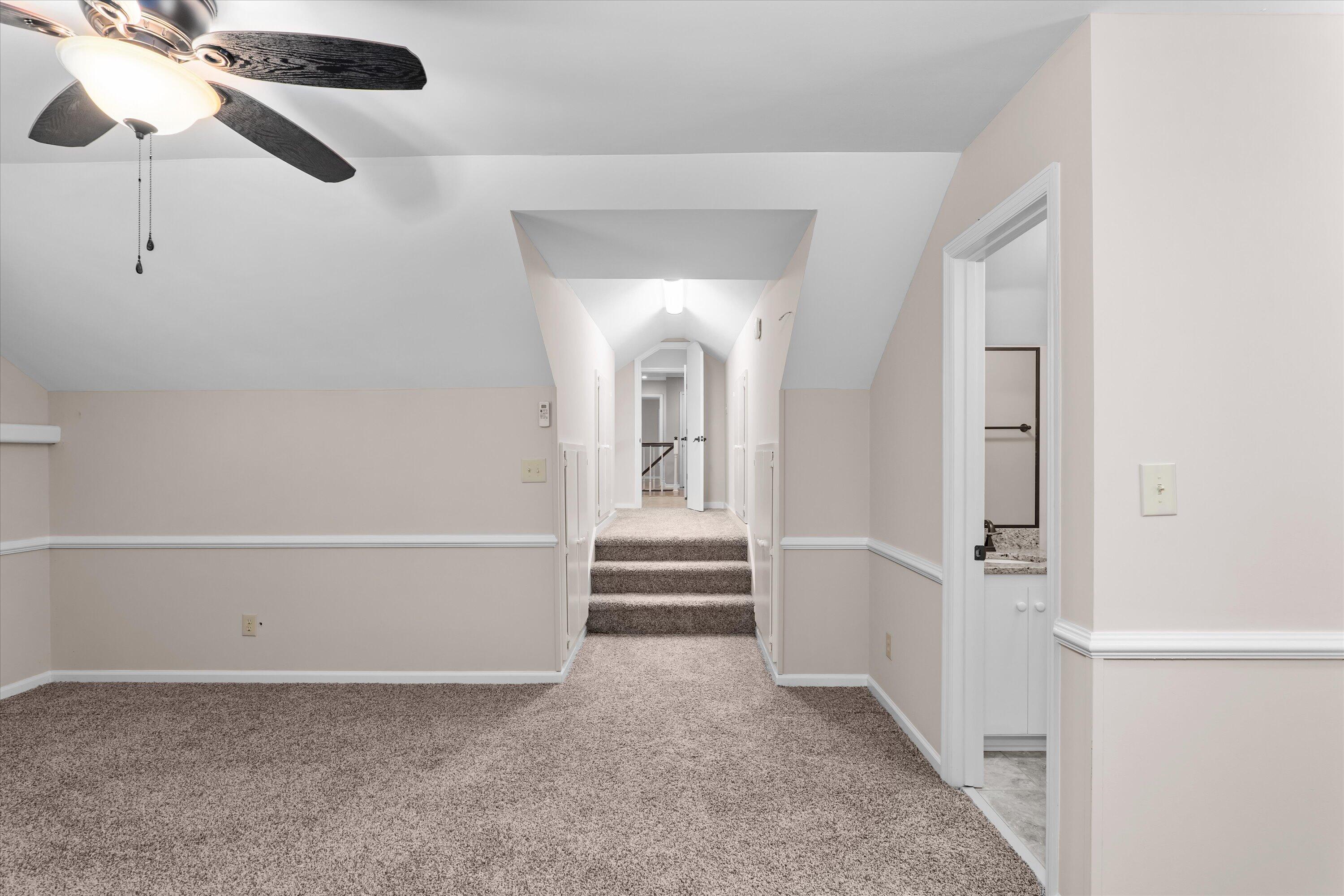 856 Point Comfort Road Property Photo 36
