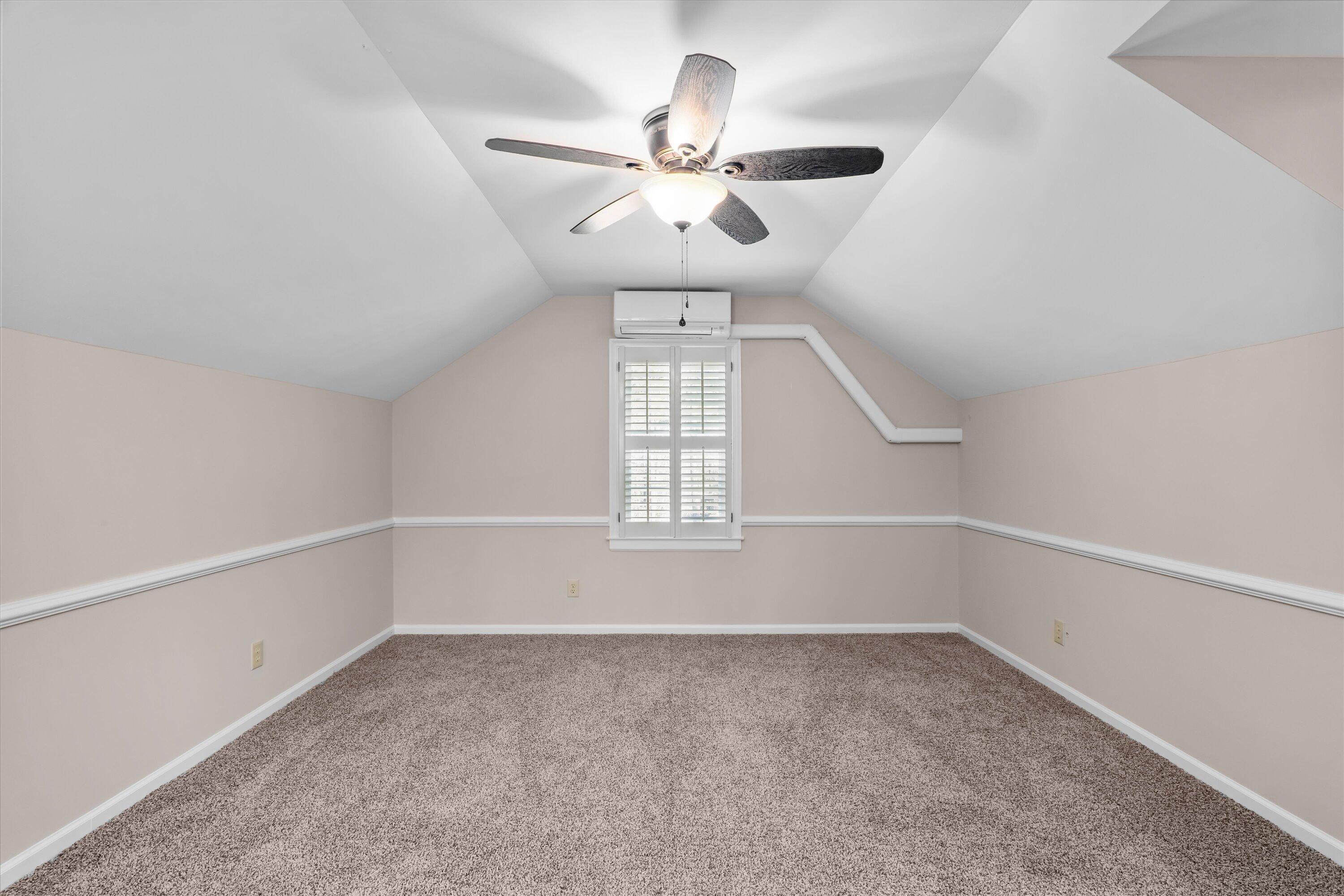 856 Point Comfort Road Property Photo 37