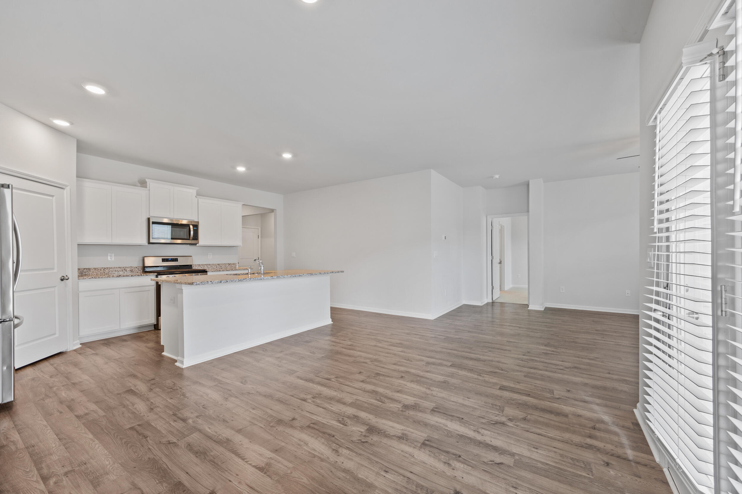 554 Lytham Drive Property Photo 21