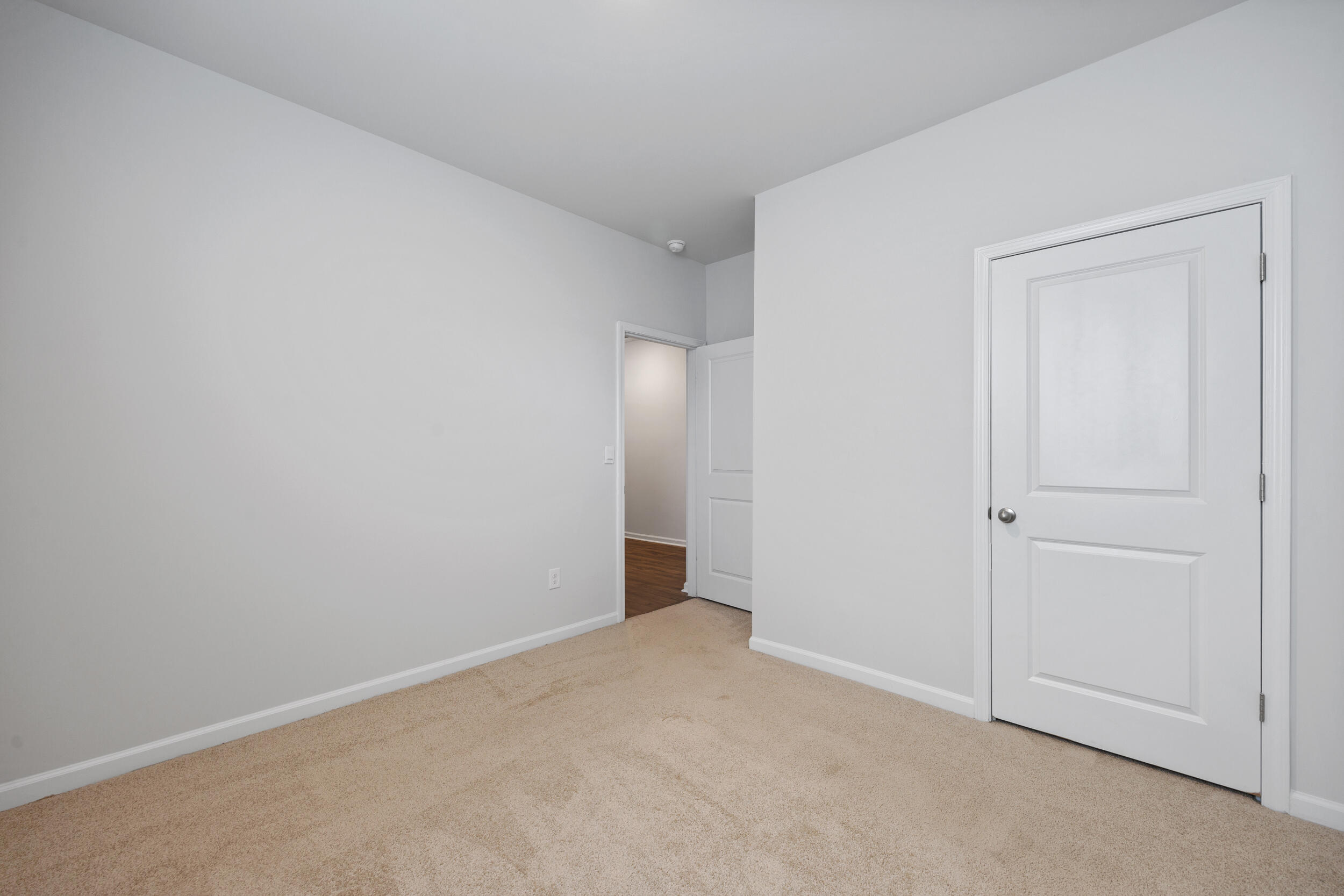 554 Lytham Drive Property Photo 32