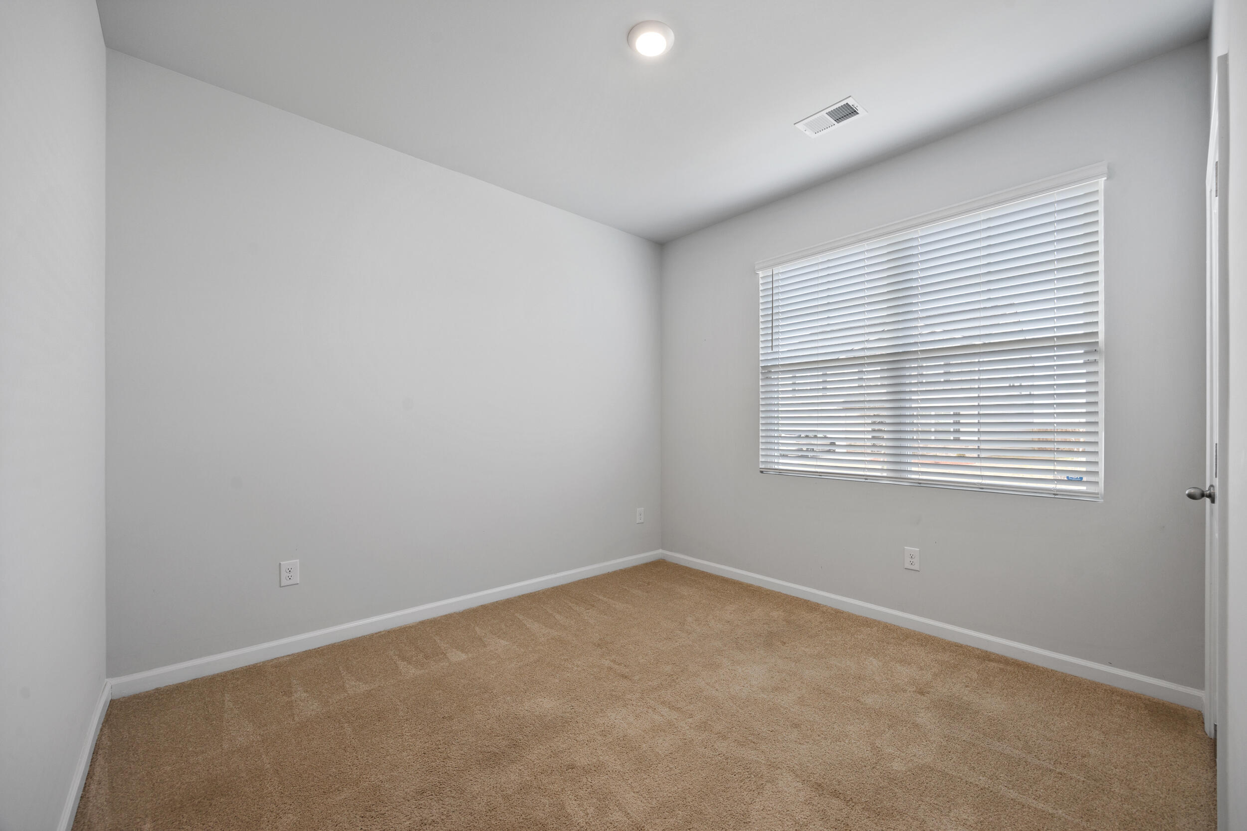 554 Lytham Drive Property Photo 34