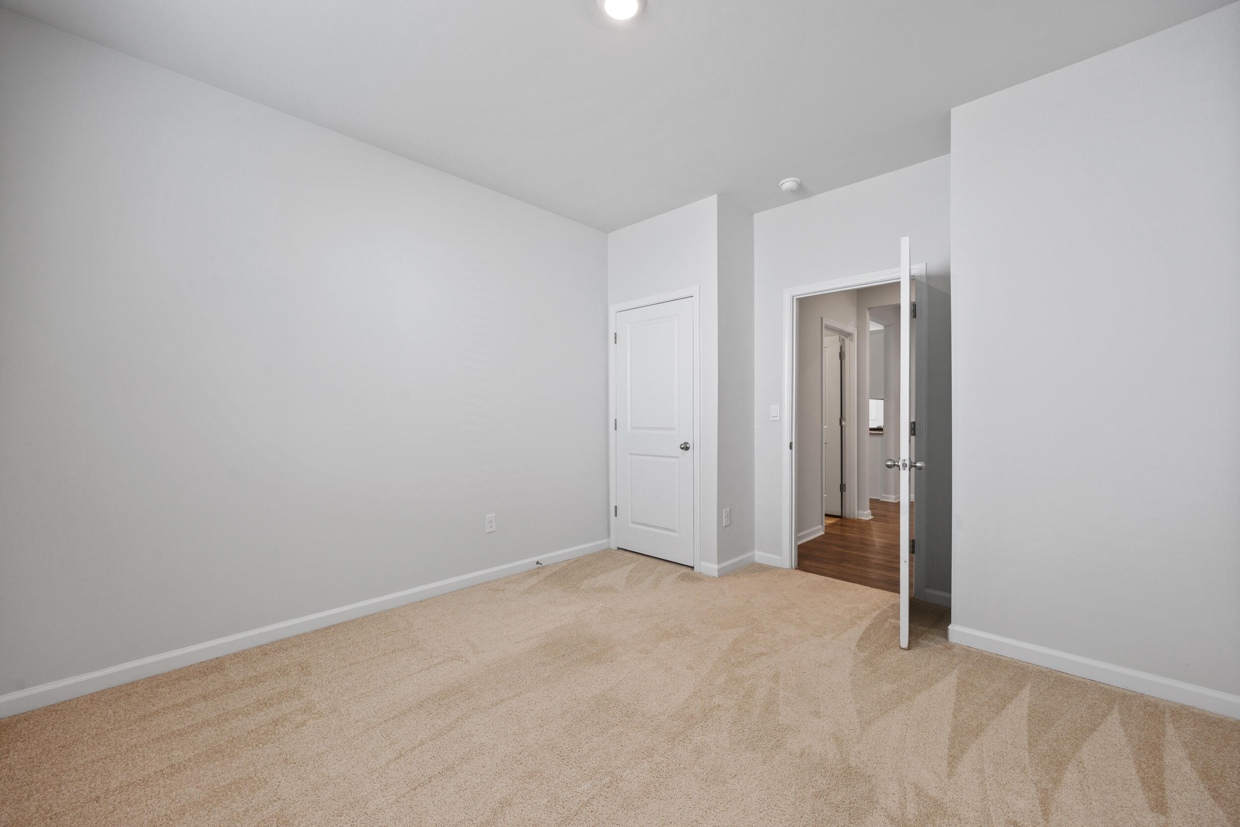 554 Lytham Drive Property Photo 38