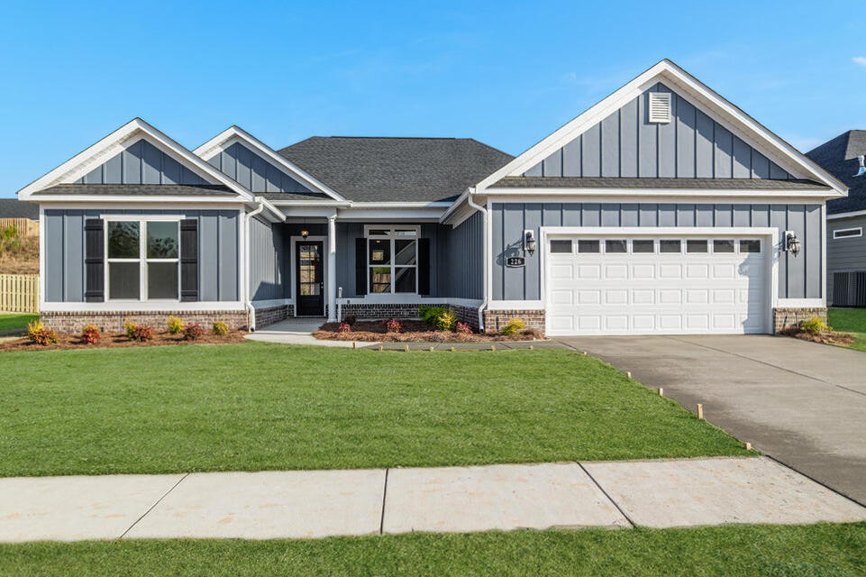 226 Dublin Loop Property Photo 1