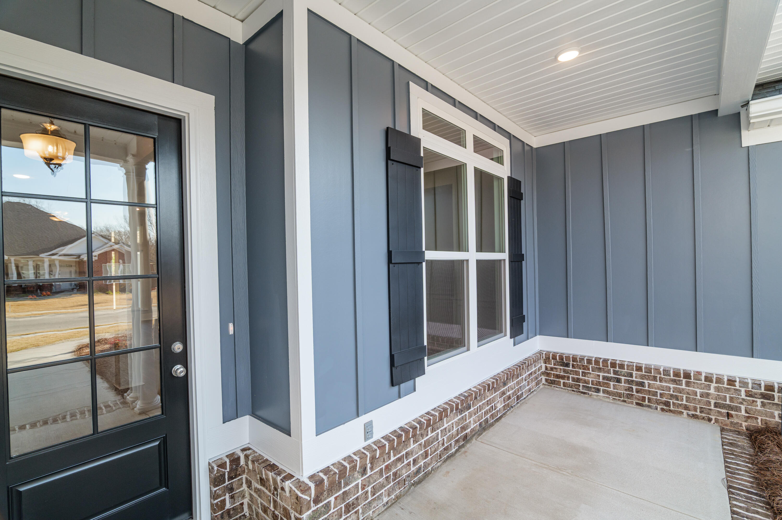 226 Dublin Loop Property Photo 3