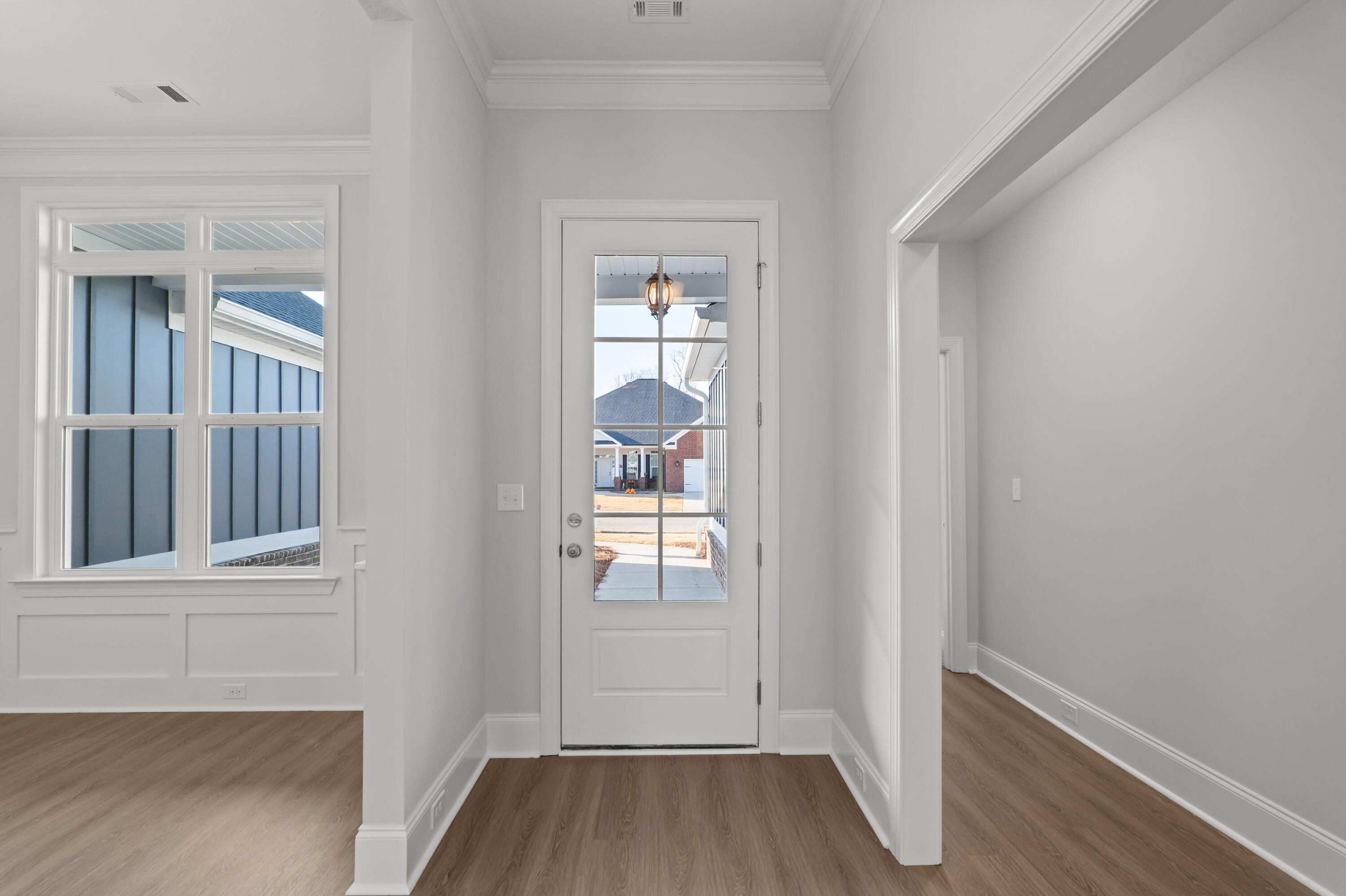 226 Dublin Loop Property Photo 4