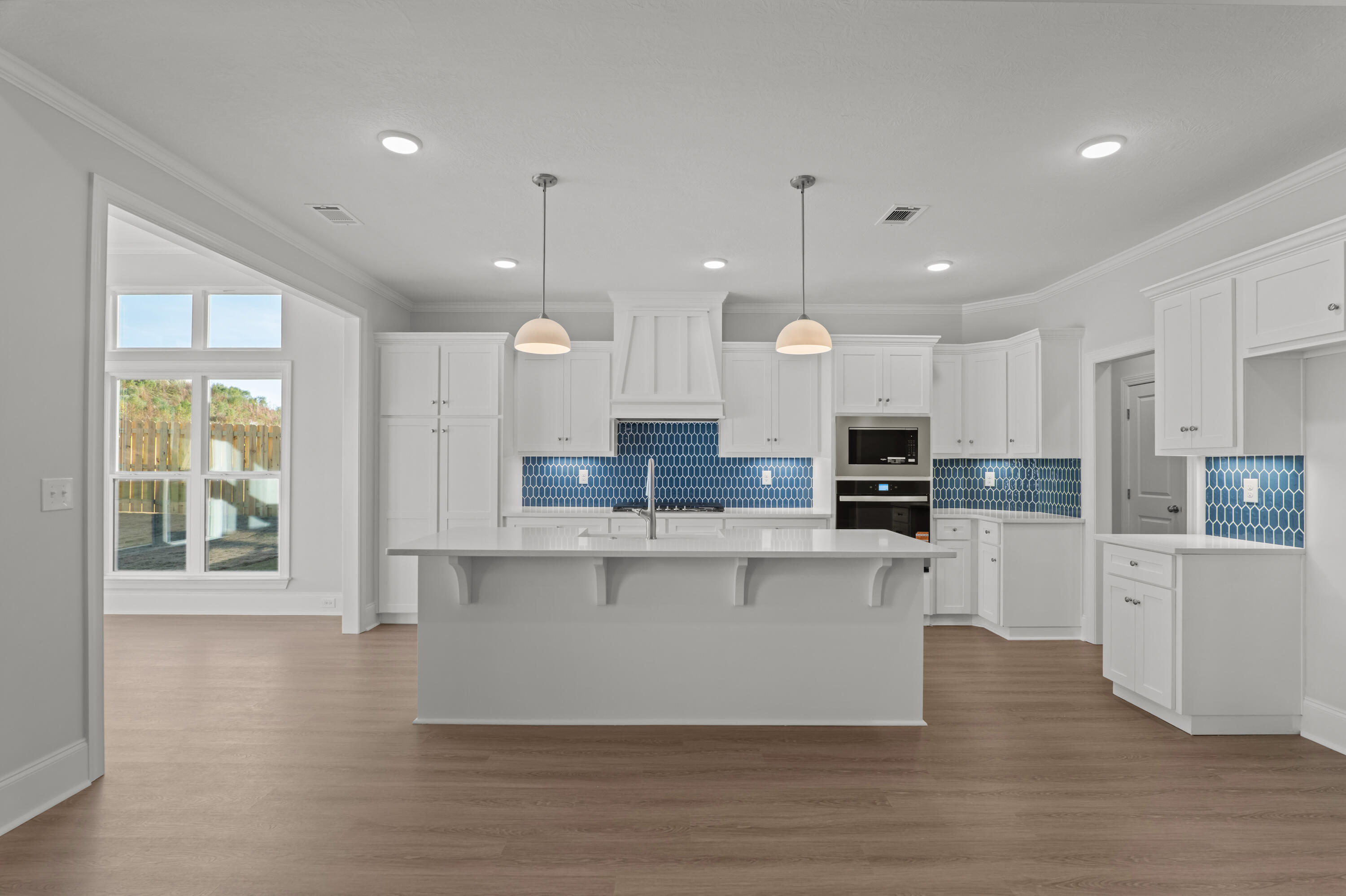 226 Dublin Loop Property Photo 8