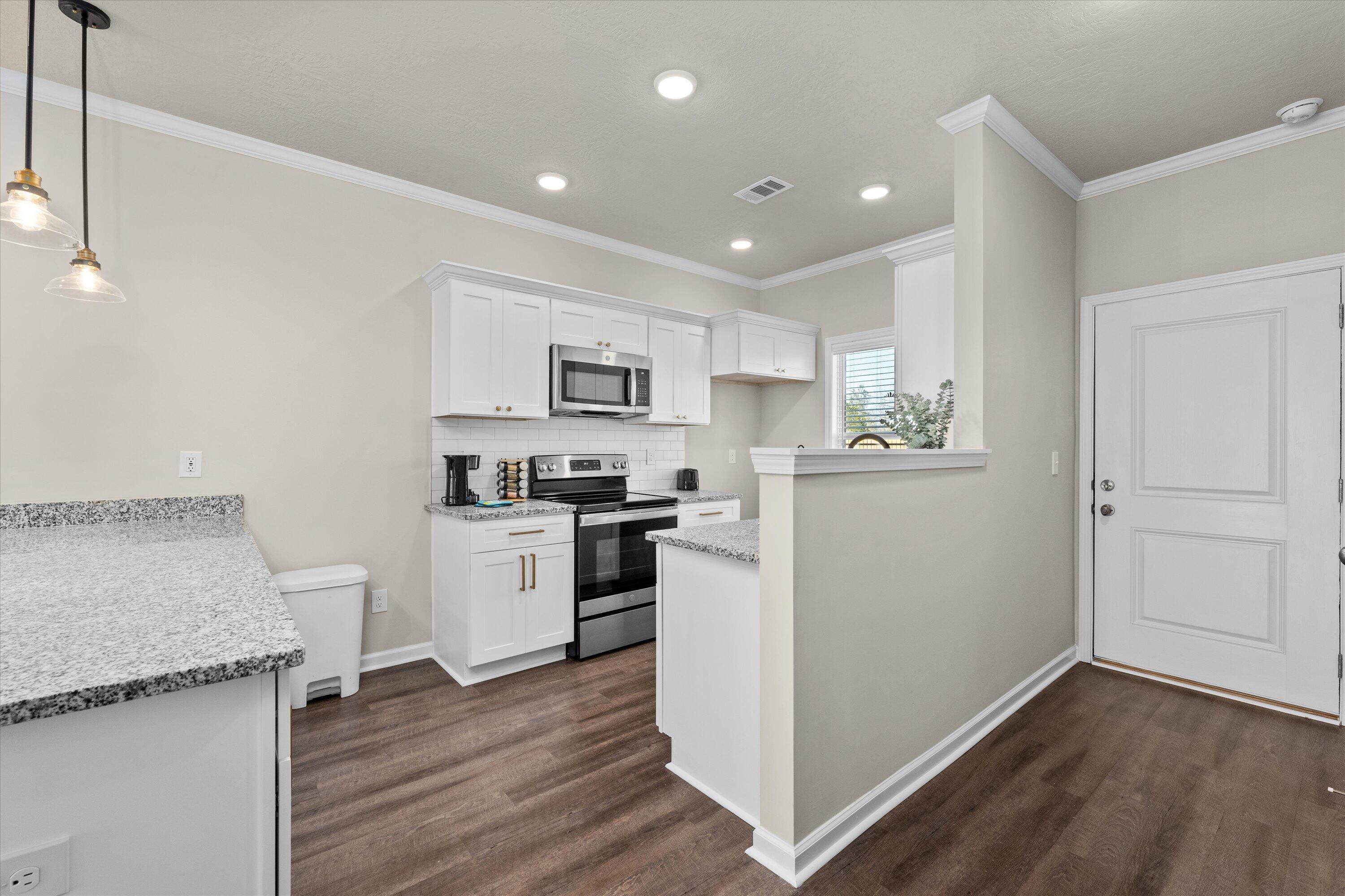 5077 Samuel Road Property Photo 4