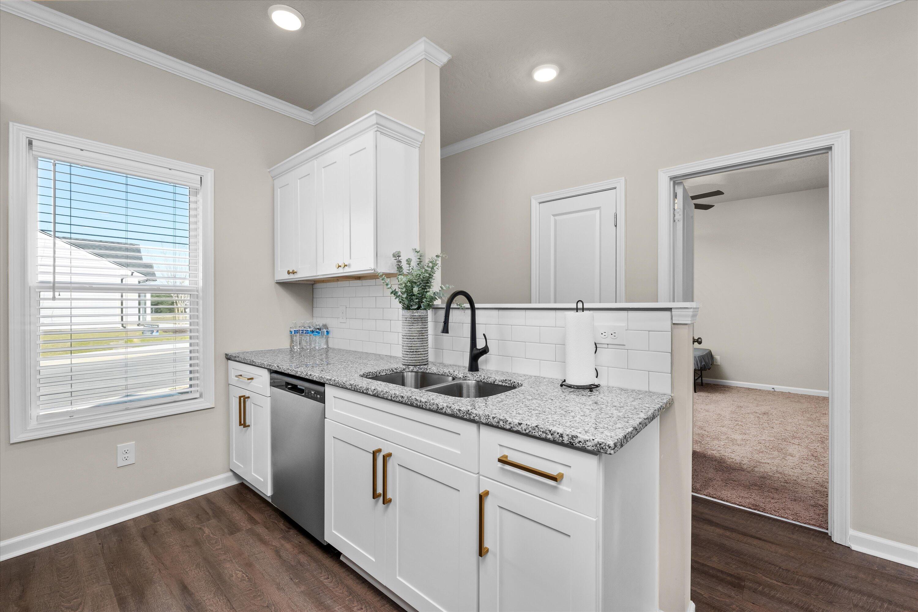 5077 Samuel Road Property Photo 6