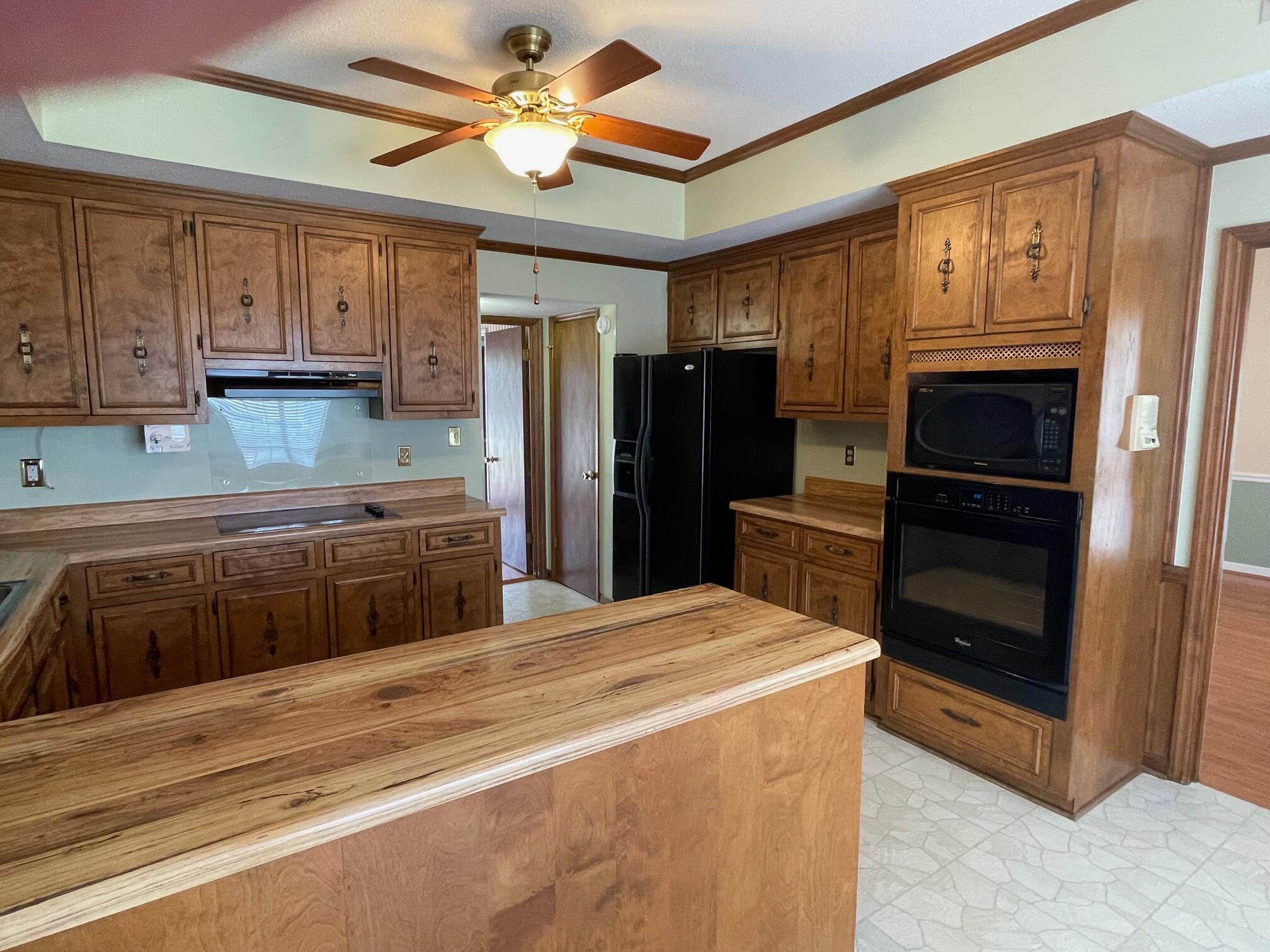 2944 Foxhall Circle Property Photo 8