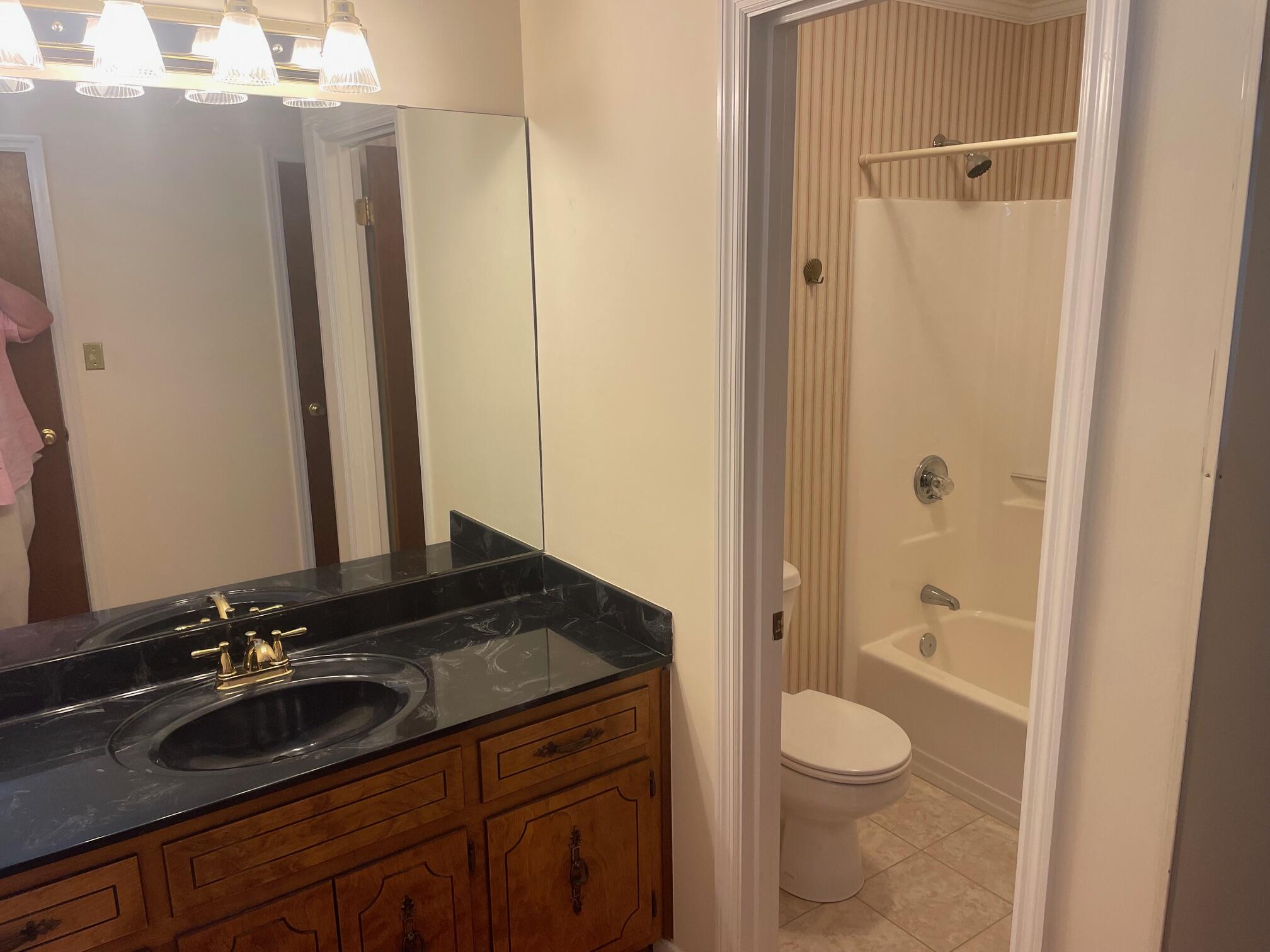 2944 Foxhall Circle Property Photo 18