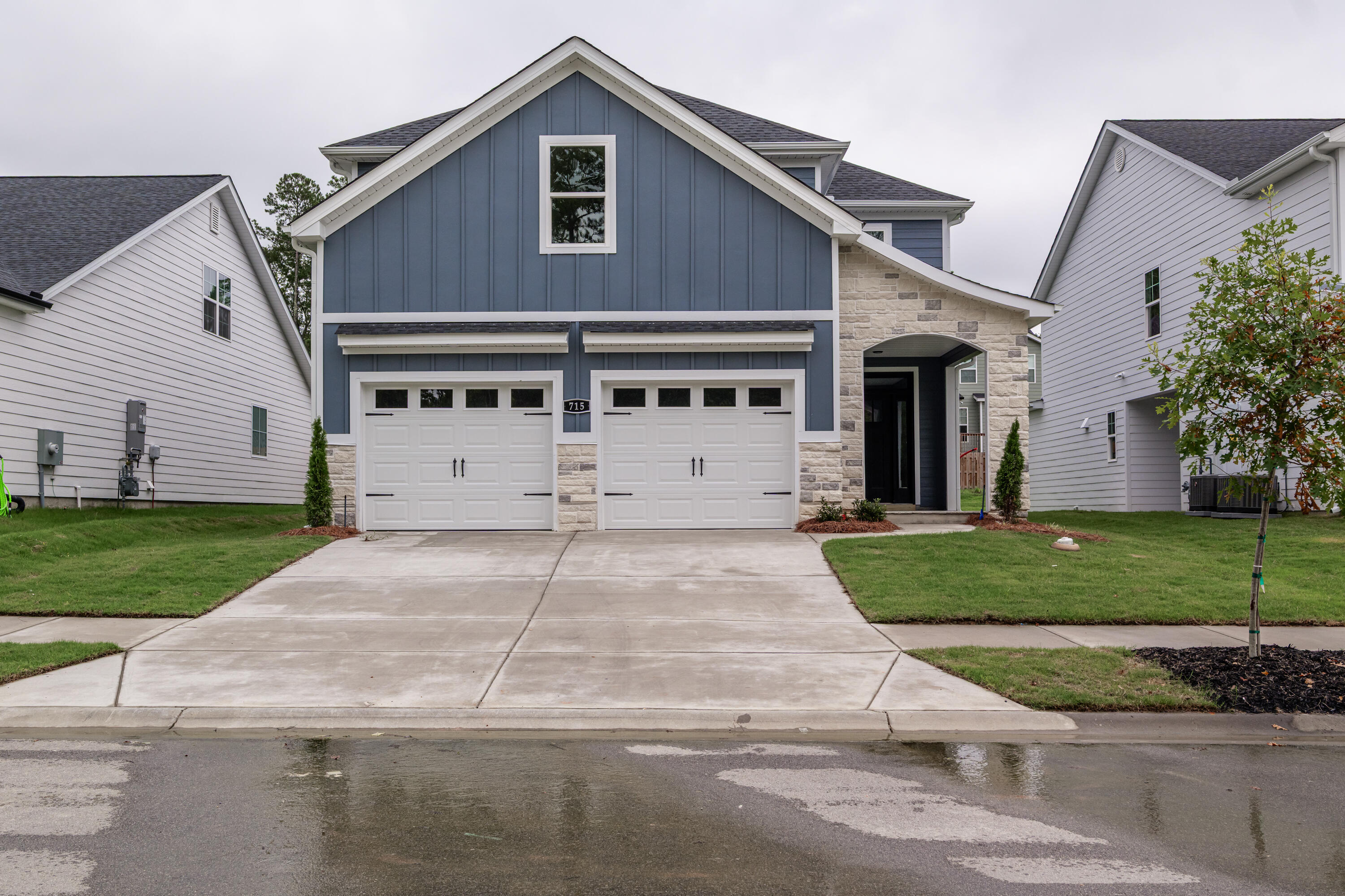 715 Ronaldsay Road Property Photo 6