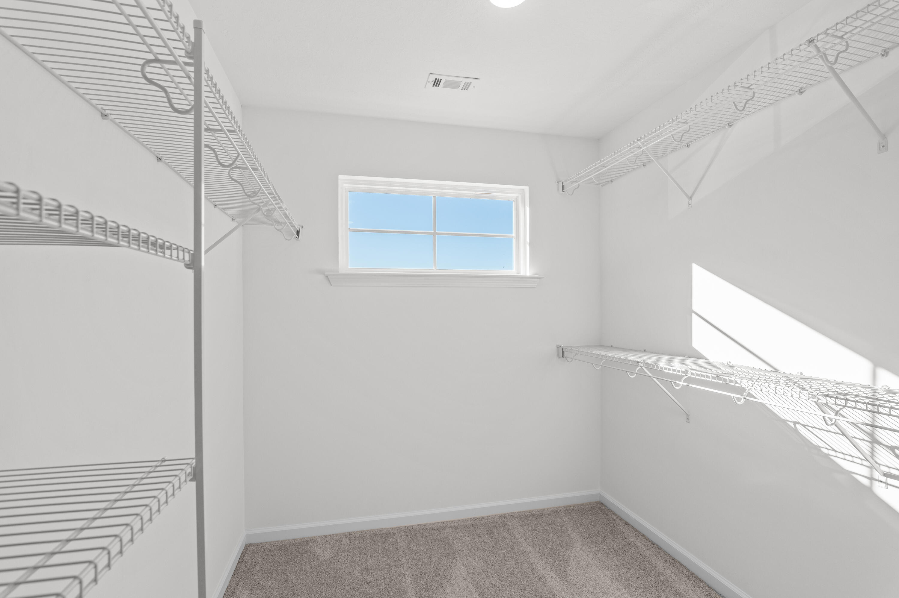933 Holbrook Drive Property Photo 29