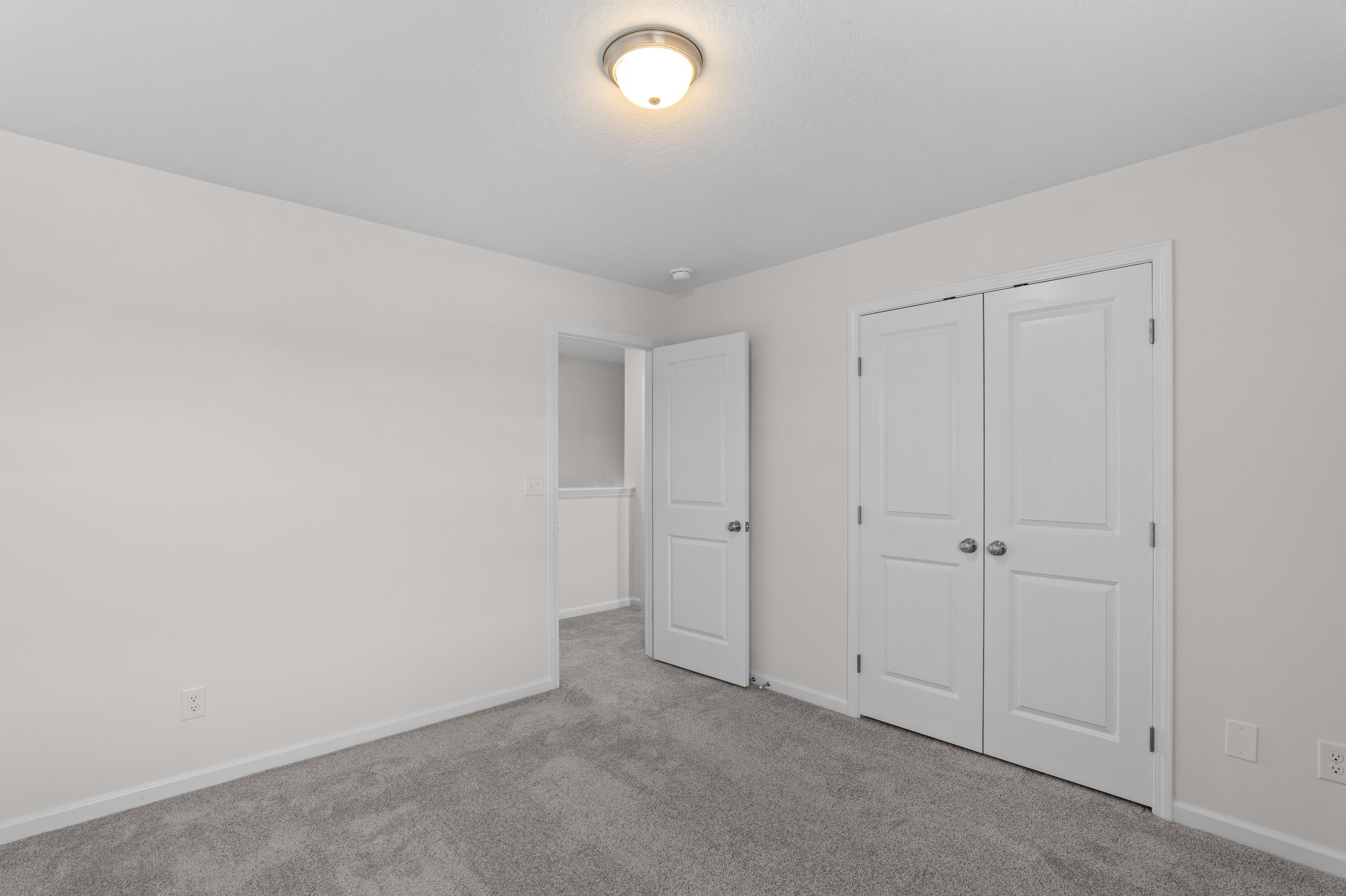 933 Holbrook Drive Property Photo 31